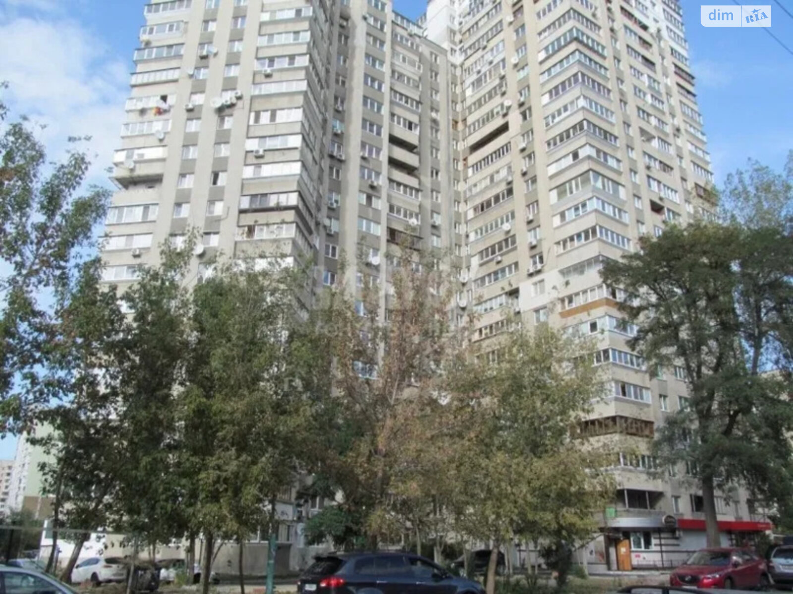 Продажа трехкомнатной квартиры в Киеве, на пл. Святошинская 1, район Академгородок фото 1 Продажа трехкомнатной квартиры в Киеве, на пл. Святошинская 1, район Академгородок фото 1