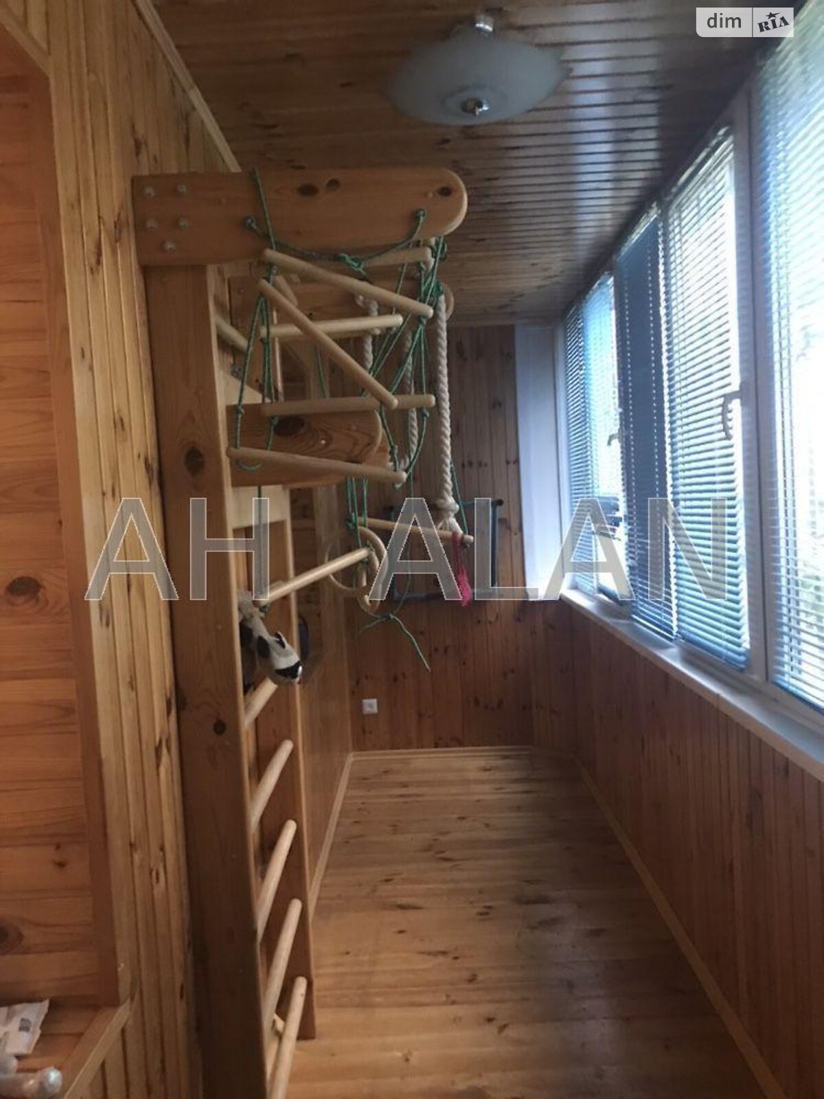 Продажа трехкомнатной квартиры в Киеве, на ул. Василия Стуса 26, район Академгородок фото 1 Продажа трехкомнатной квартиры в Киеве, на ул. Василия Стуса 26, район Академгородок фото 1