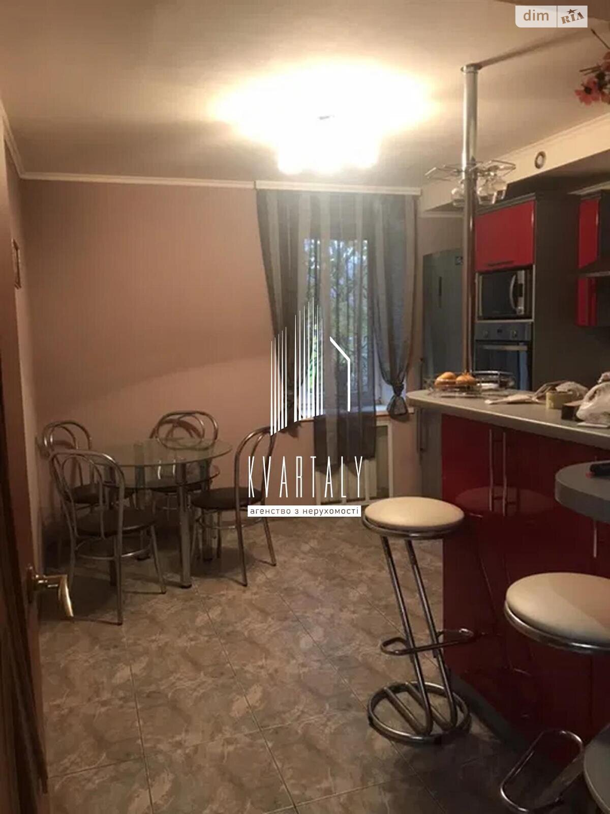 Продажа трехкомнатной квартиры в Киеве, на ул. Василия Стуса 26, район Академгородок фото 1 Продажа трехкомнатной квартиры в Киеве, на ул. Василия Стуса 26, район Академгородок фото 1