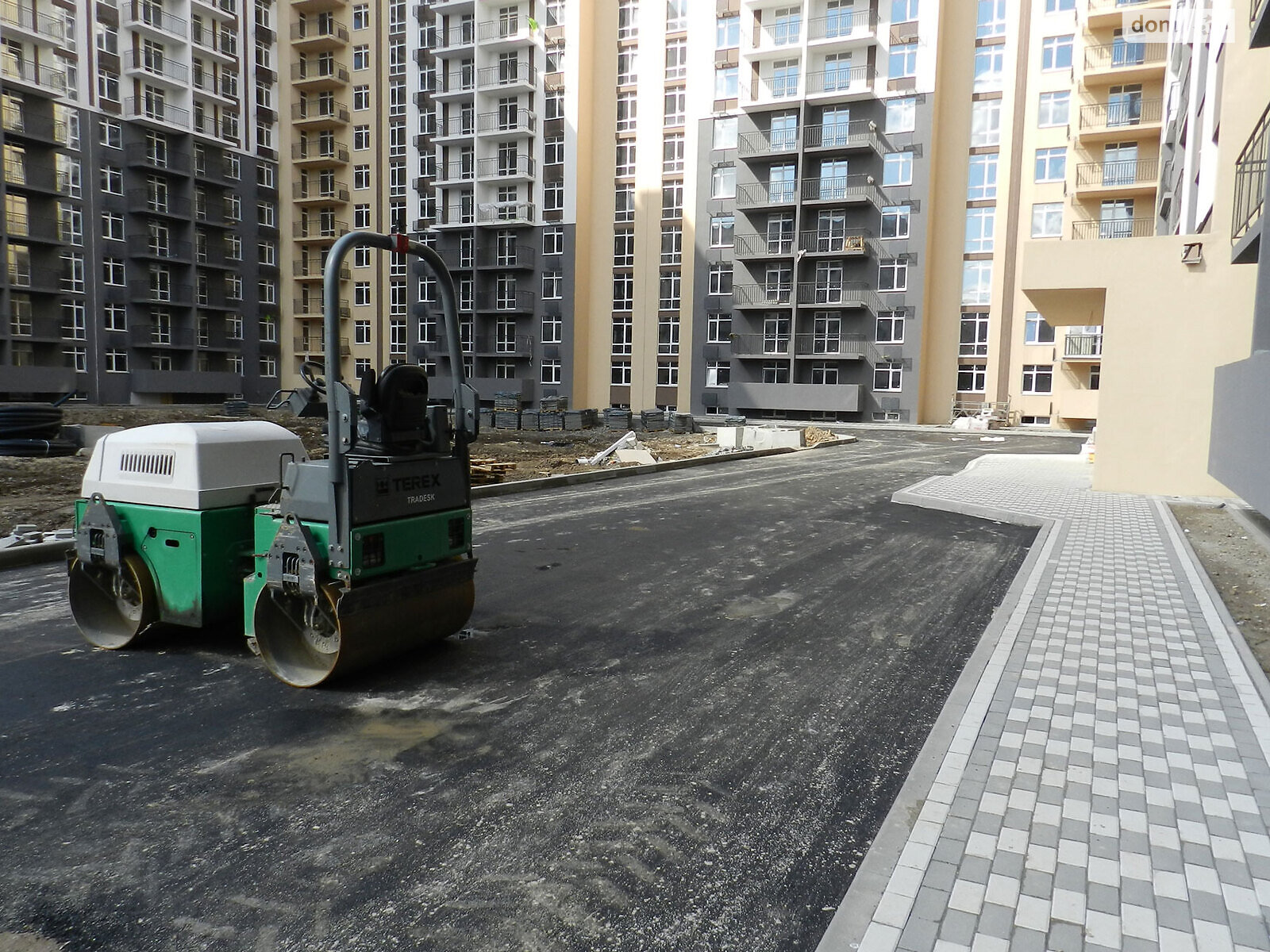 Продажа трехкомнатной квартиры в Киеве, на ул. Академика Заболотного 148В, фото 1 Продажа трехкомнатной квартиры в Киеве, на ул. Академика Заболотного 148В, фото 1