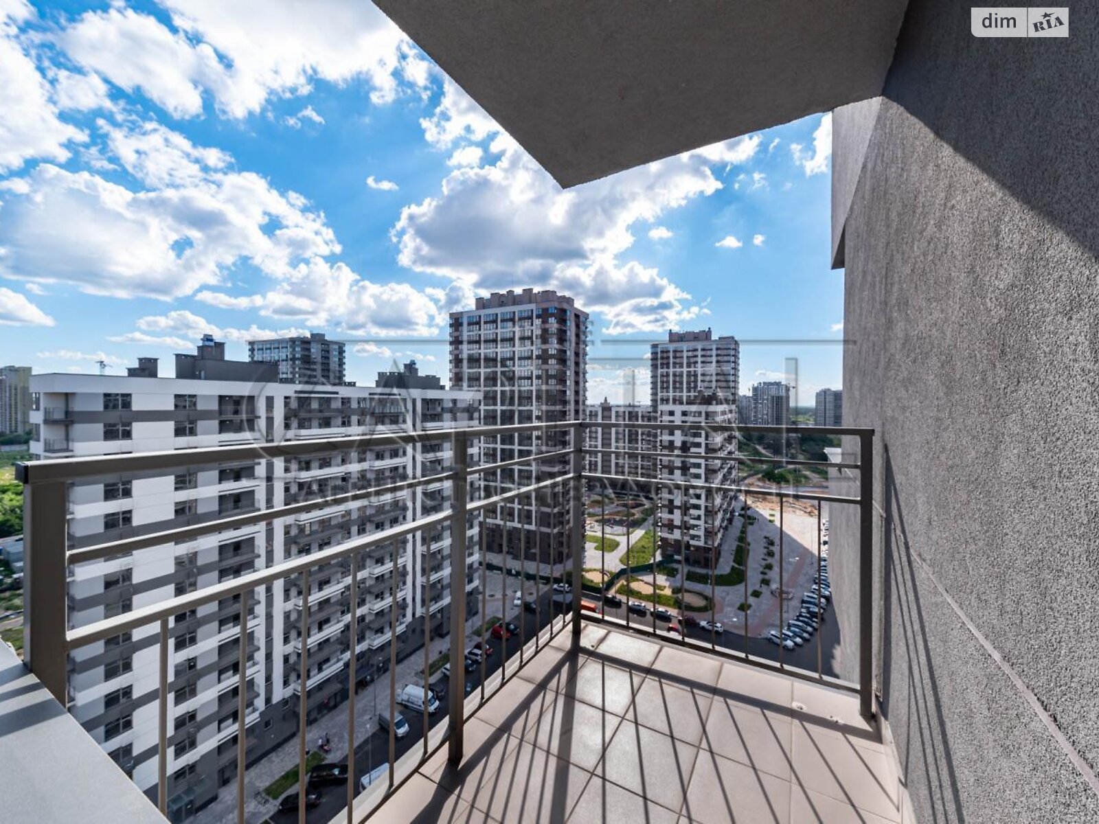 Продажа трехкомнатной квартиры в Киеве, на ул. Александра Олеся 4, фото 1 Продажа трехкомнатной квартиры в Киеве, на ул. Александра Олеся 4, фото 1