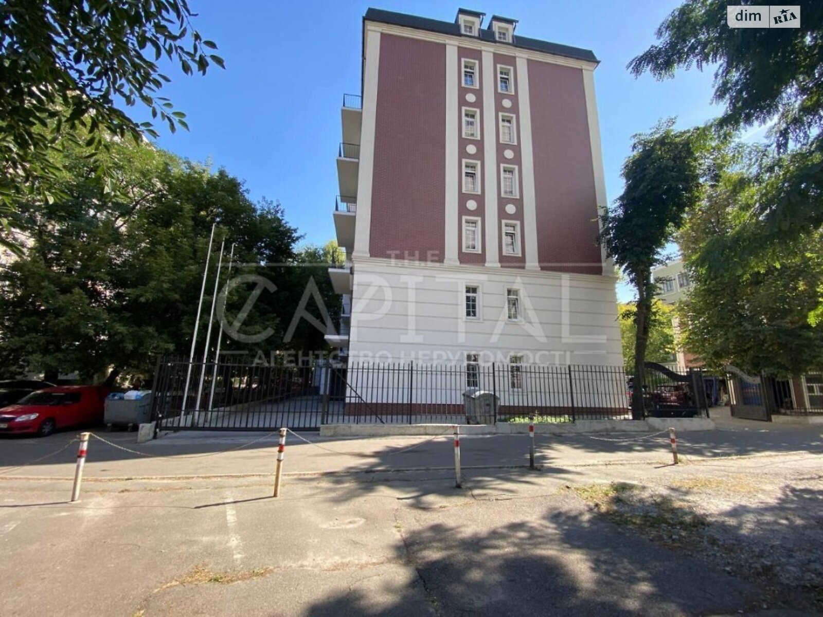Продаж трикімнатної квартири в Києві, на вул. Григорія Кочура, фото 1 Продаж трикімнатної квартири в Києві, на вул. Григорія Кочура, фото 1