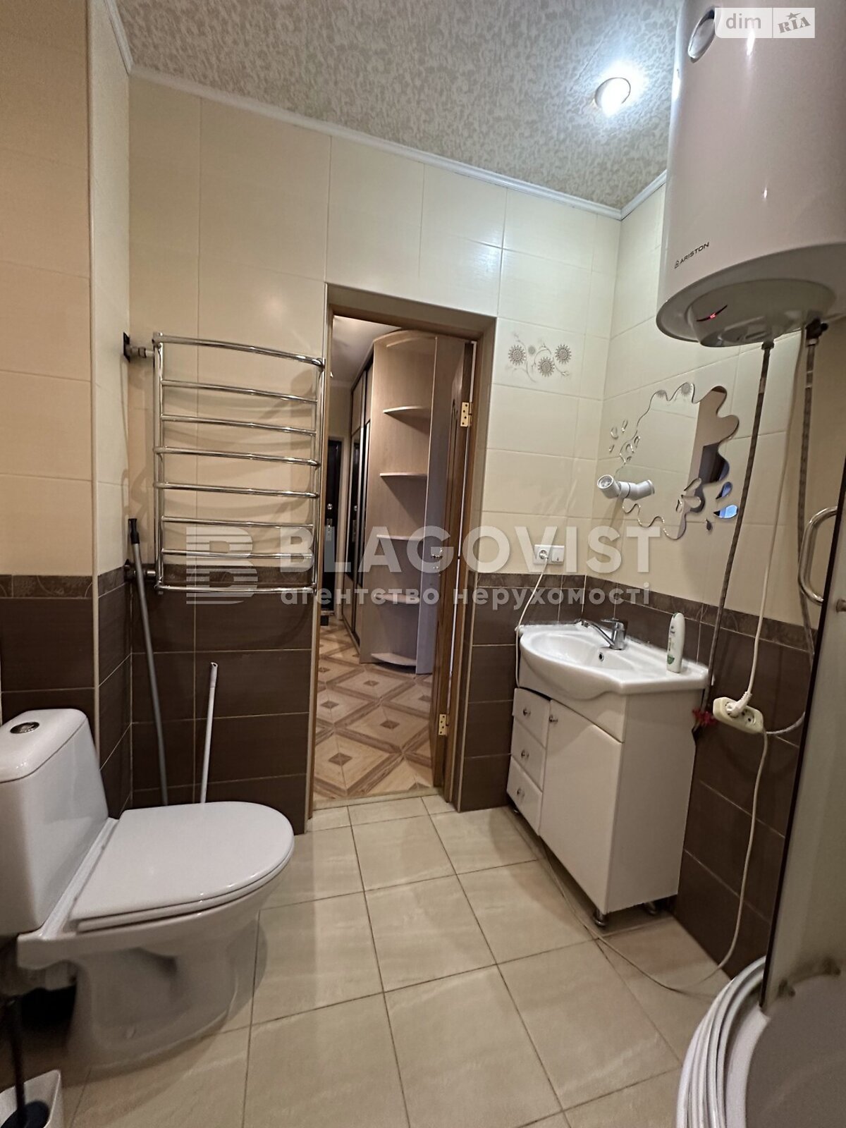 Продаж однокімнатної квартири в Києві, на вул. Бориспільська 6, район Олександрівська Слобідка фото 1 Продаж однокімнатної квартири в Києві, на вул. Бориспільська 6, район Олександрівська Слобідка фото 1