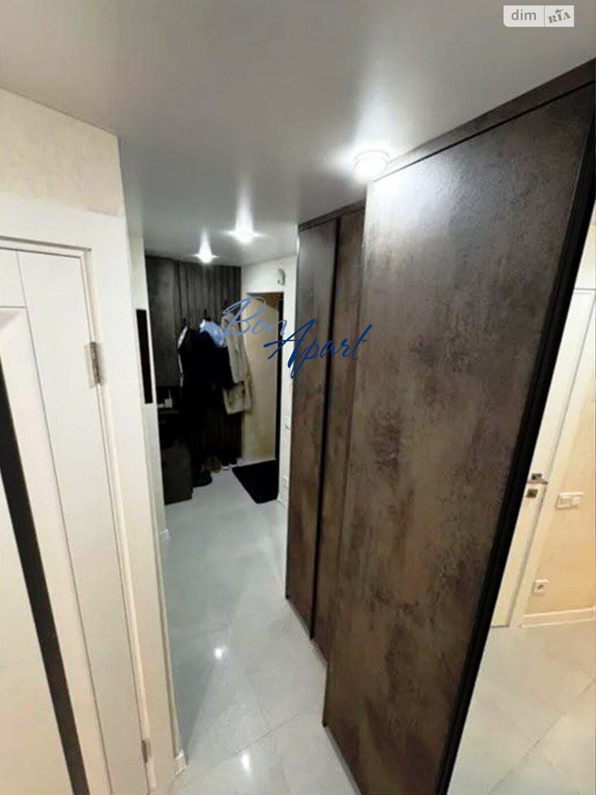 Продажа однокомнатной квартиры в Киеве, на ул. Братьев Зеровых 2А, район Александровская Слободка фото 1