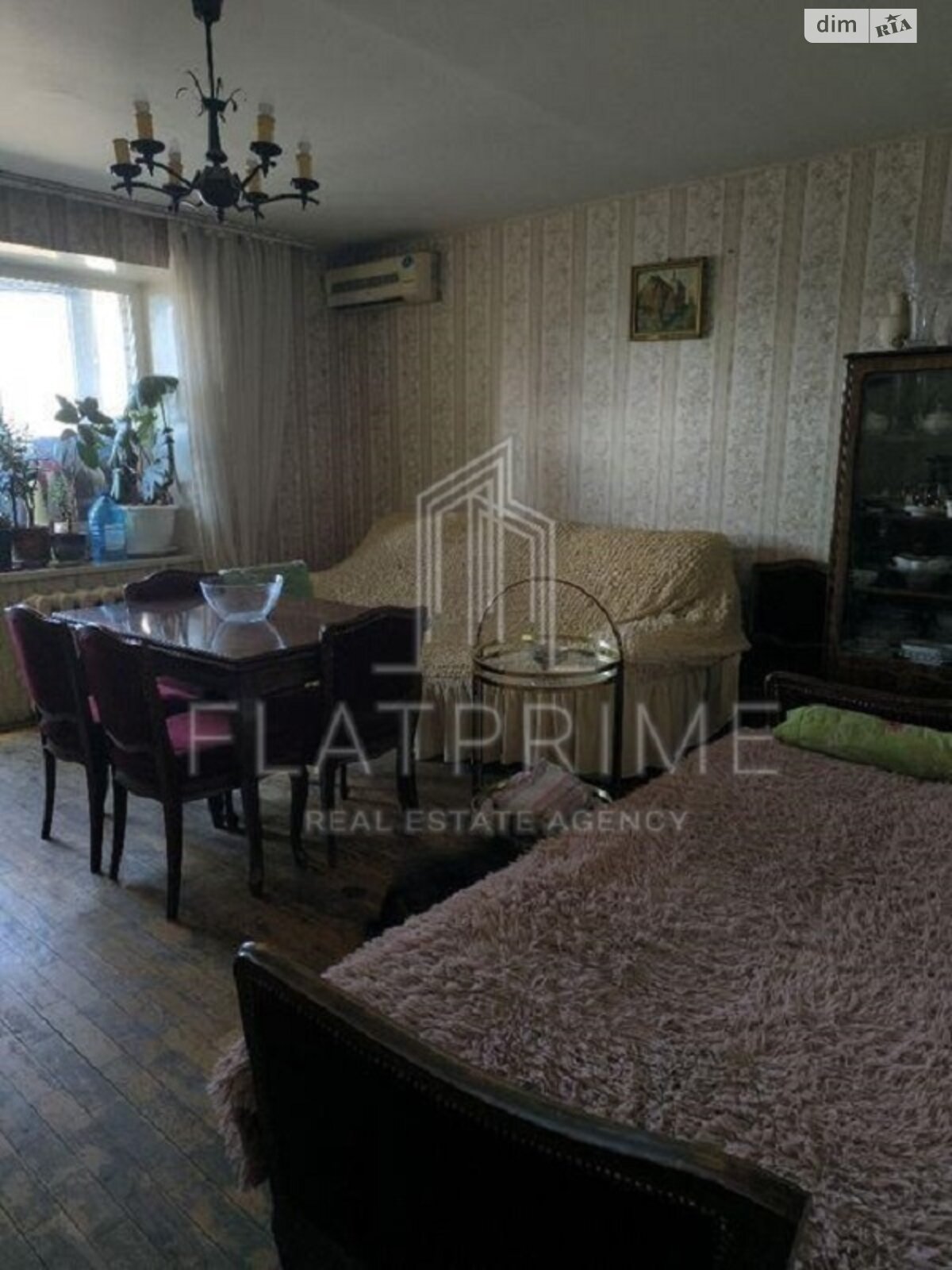 Продажа четырехкомнатной квартиры в Киеве, на ул. Дачная 53, район Александровская Слободка фото 1 Продажа четырехкомнатной квартиры в Киеве, на ул. Дачная 53, район Александровская Слободка фото 1