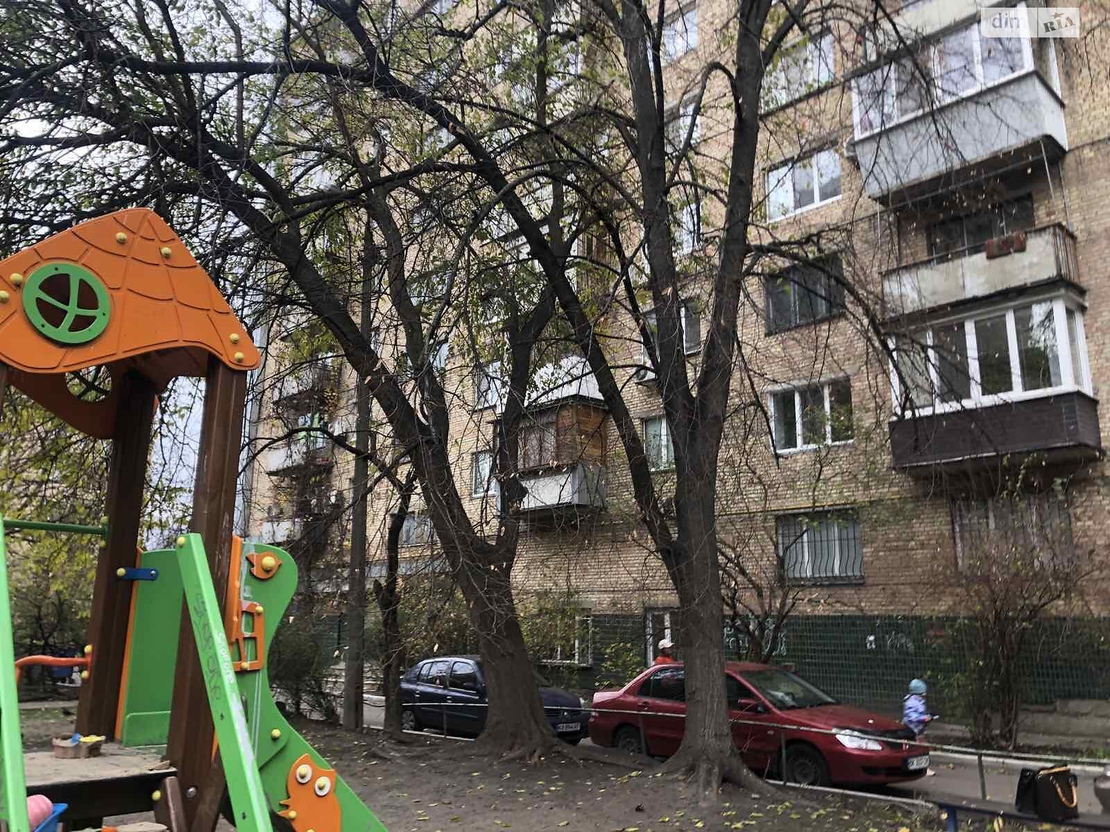 Продажа двухкомнатной квартиры в Киеве, на ул. Преображенская 26, район Александровская Слободка фото 1