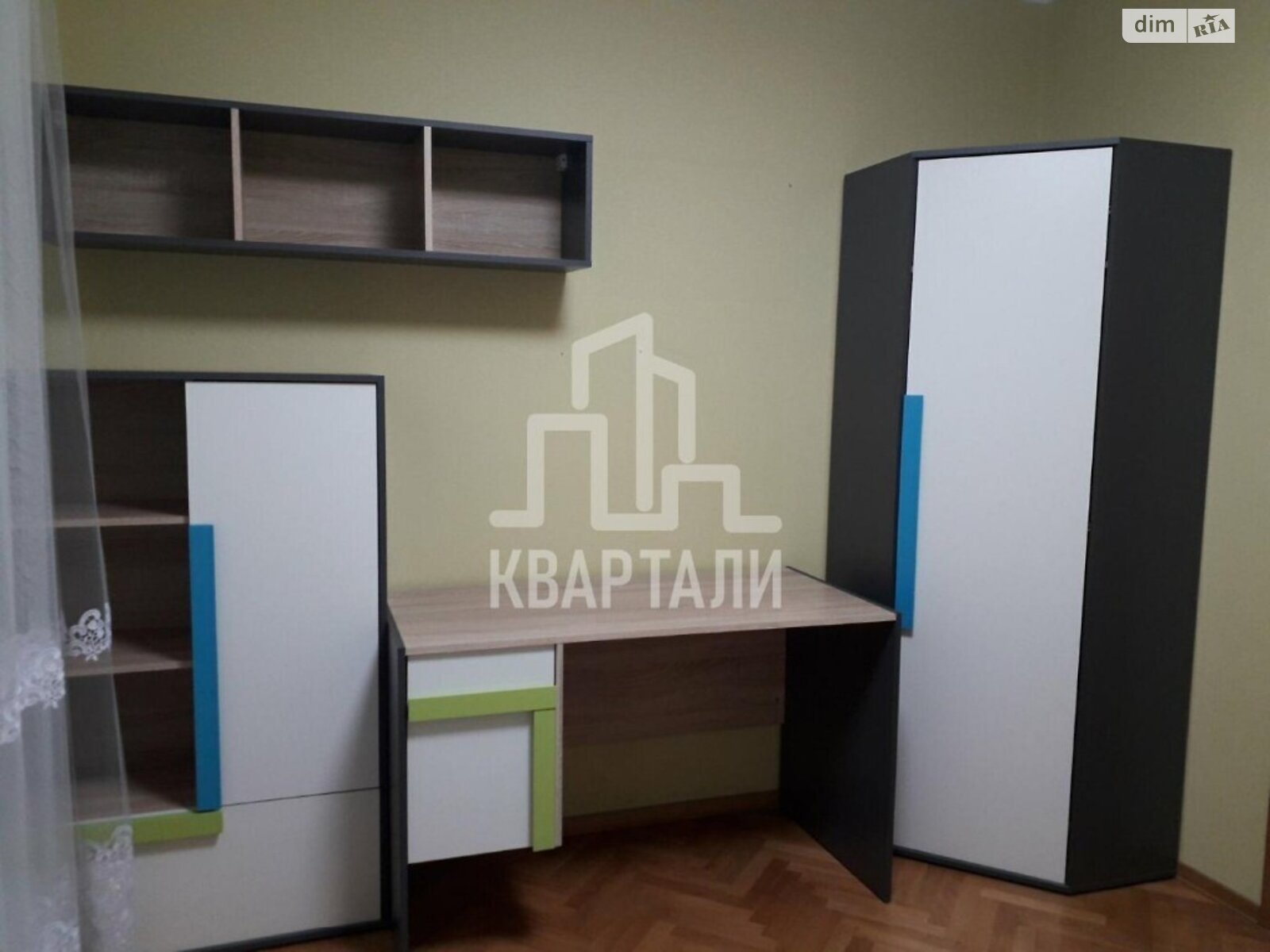 Продажа трехкомнатной квартиры в Киеве, на ул. Кадетский Гай 7, район Александровская Слободка фото 1