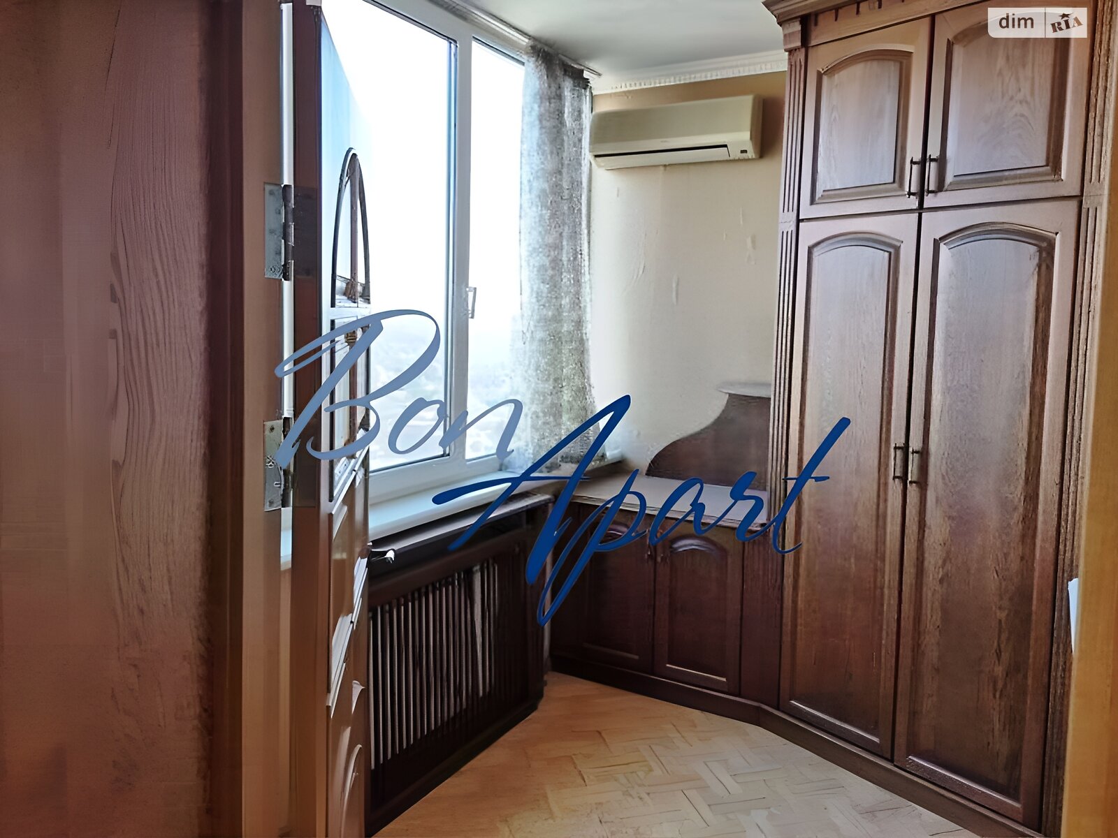 Продаж трикімнатної квартири в Києві, на вул. Клінічна 23-25, район Солом'янський фото 1 Продаж трикімнатної квартири в Києві, на вул. Клінічна 23-25, район Солом'янський фото 1