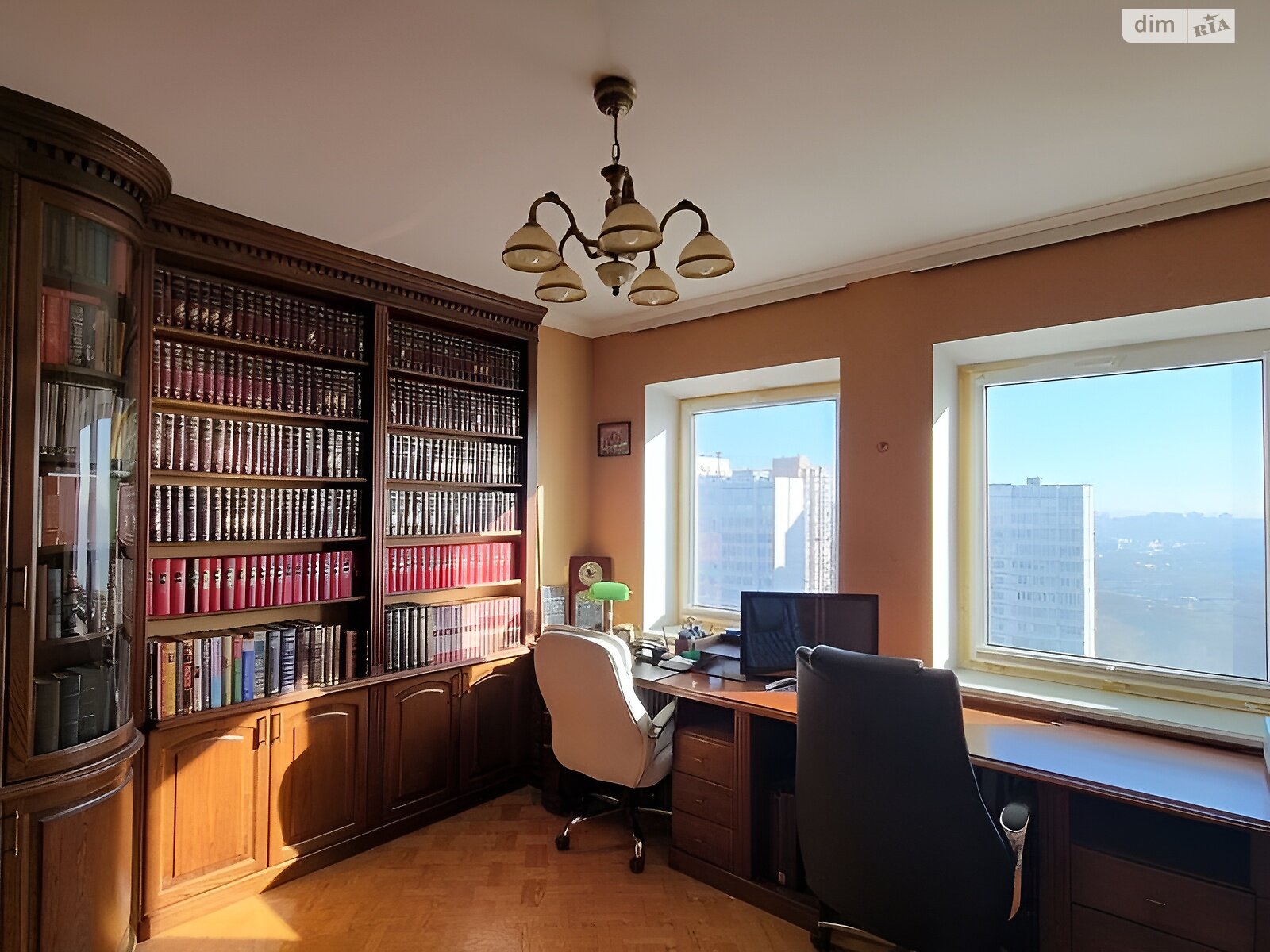 Продажа двухкомнатной квартиры в Киеве, на ул. Клиническая, район Александровская Слободка фото 1 Продажа двухкомнатной квартиры в Киеве, на ул. Клиническая, район Александровская Слободка фото 1