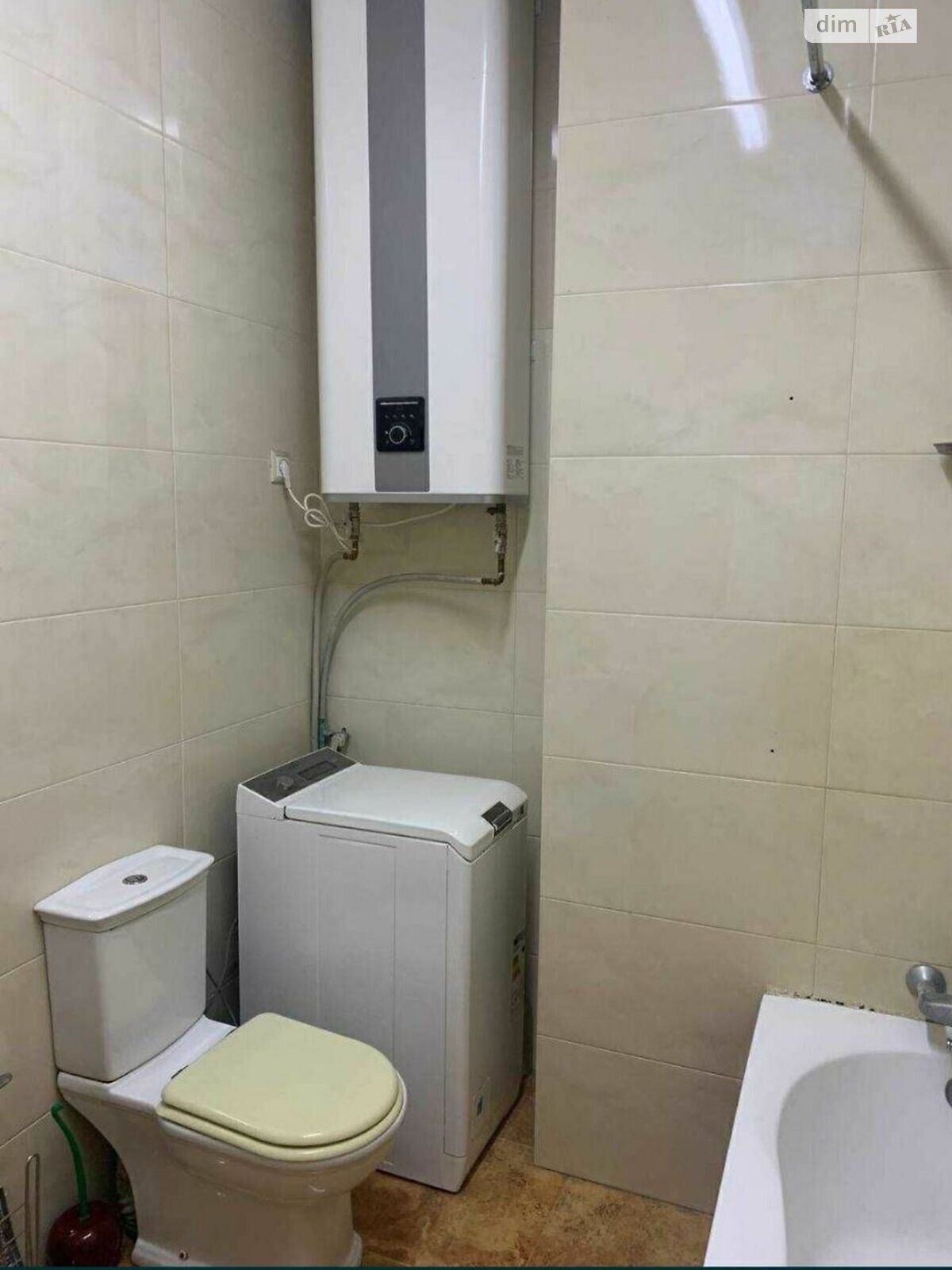 Продажа трехкомнатной квартиры в Киеве, на просп. Лобановського 4А, район Александровская Слободка фото 1 Продажа трехкомнатной квартиры в Киеве, на просп. Лобановського 4А, район Александровская Слободка фото 1