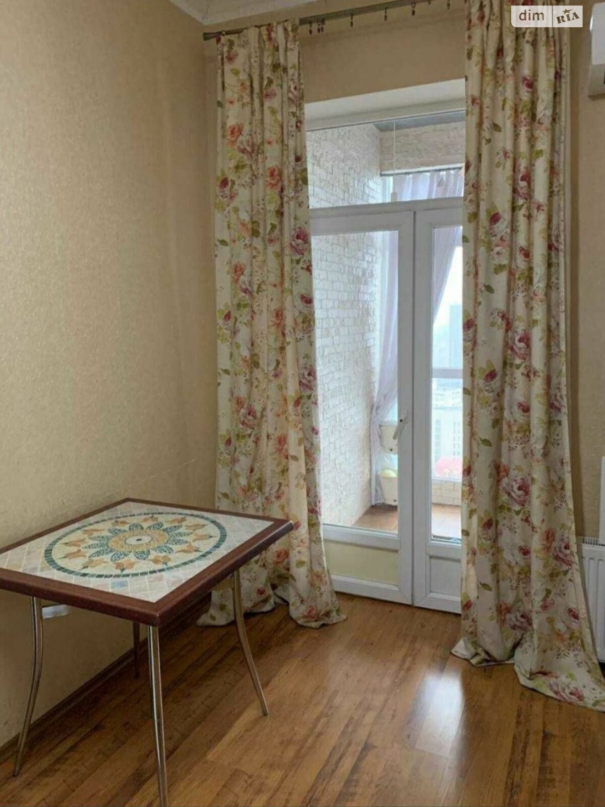 Продажа трехкомнатной квартиры в Киеве, на просп. Лобановського 4А, район Александровская Слободка фото 1 Продажа трехкомнатной квартиры в Киеве, на просп. Лобановського 4А, район Александровская Слободка фото 1
