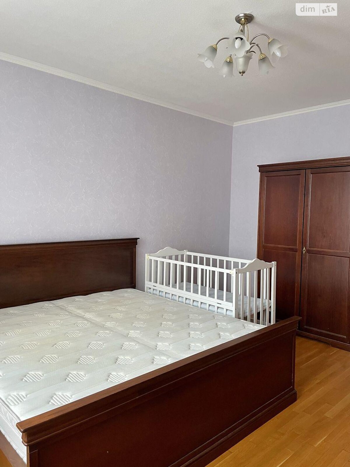 Продаж трикімнатної квартири в Києві, на просп. Валерія Лобановського 126Г, район Олександрівська Слобідка фото 1 Продаж трикімнатної квартири в Києві, на просп. Валерія Лобановського 126Г, район Олександрівська Слобідка фото 1