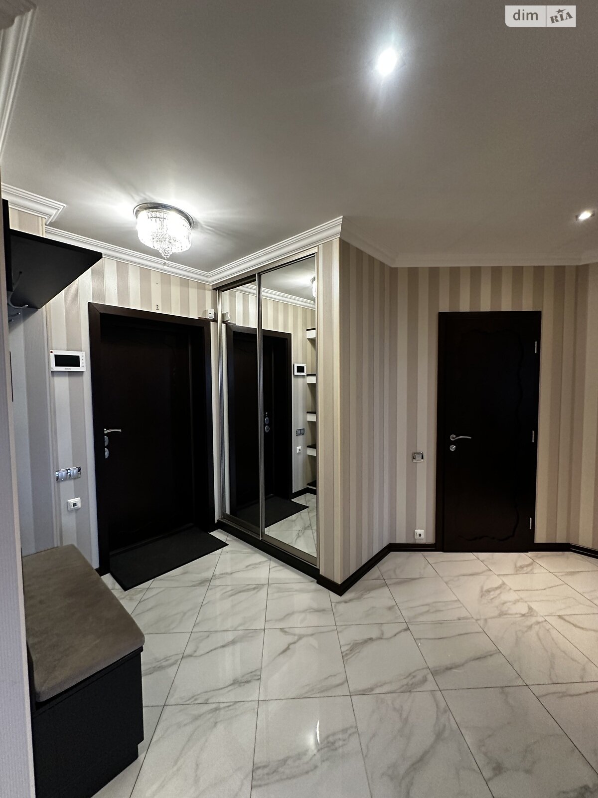 Продажа двухкомнатной квартиры в Киеве, на просп. Лобановского 4Г, район Александровская Слободка фото 1 Продажа двухкомнатной квартиры в Киеве, на просп. Лобановского 4Г, район Александровская Слободка фото 1