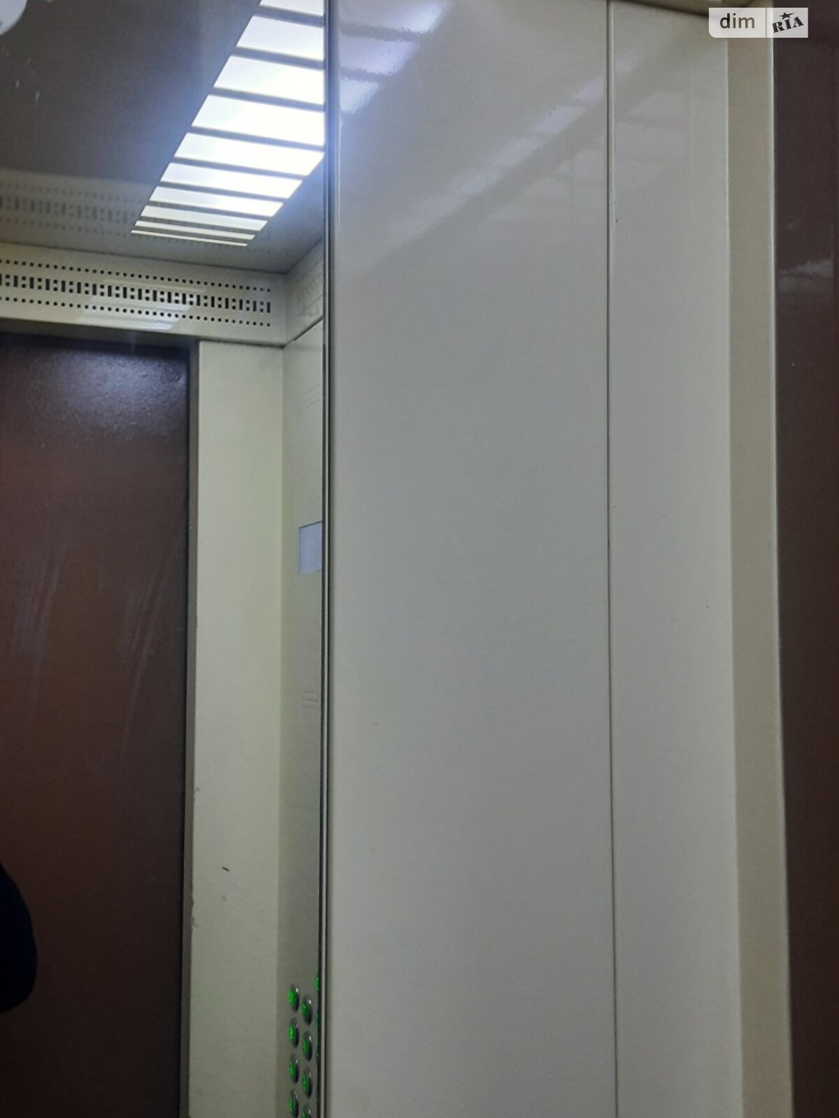Продаж однокімнатної квартири в Києві, на вул. Максима Кривоноса 7, район Олександрівська Слобідка фото 1 Продаж однокімнатної квартири в Києві, на вул. Максима Кривоноса 7, район Олександрівська Слобідка фото 1