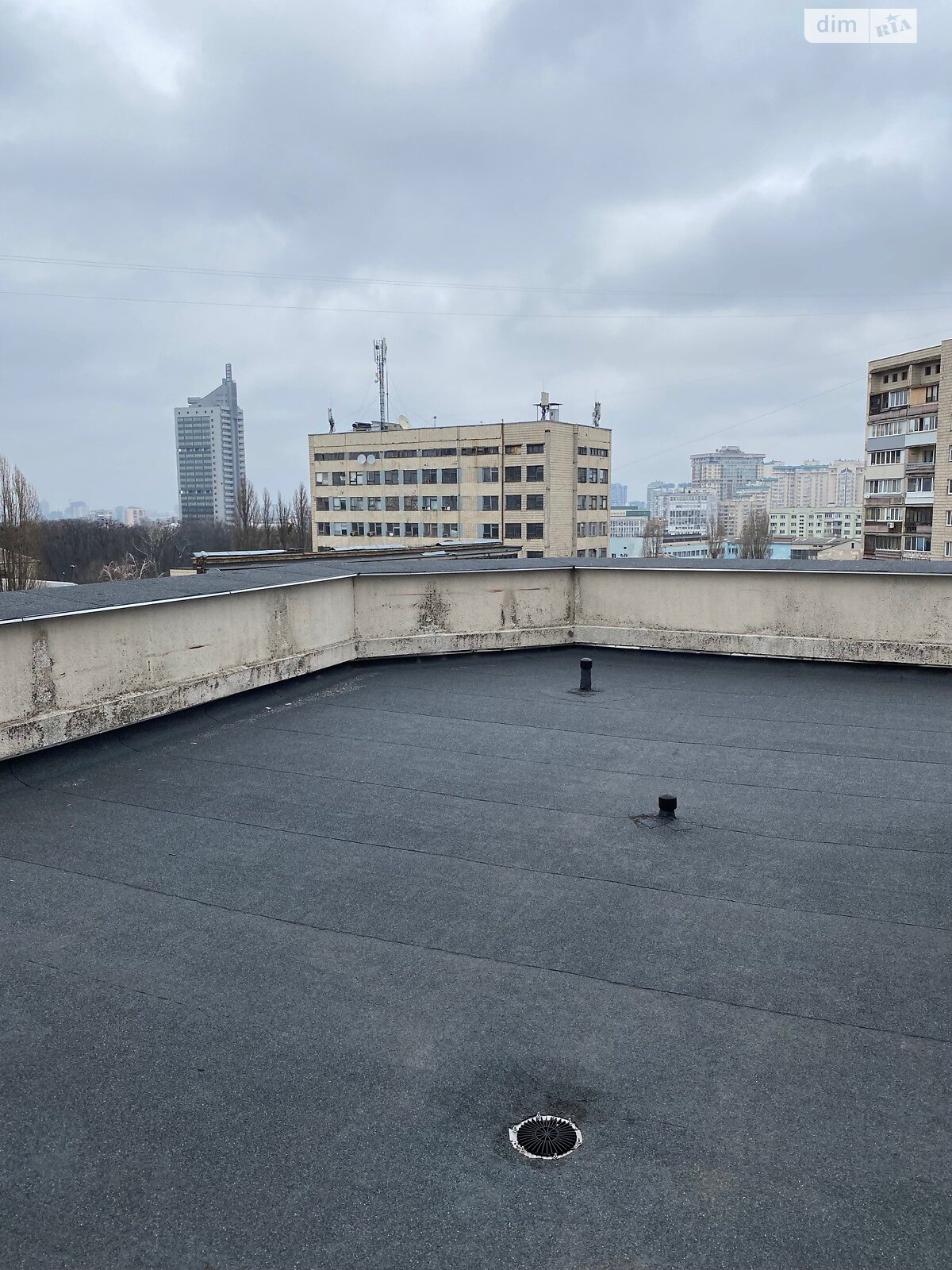Продаж чотирикімнатної квартири в Києві, на вул. Максима Кривоноса 15, район Олександрівська Слобідка фото 1 Продаж чотирикімнатної квартири в Києві, на вул. Максима Кривоноса 15, район Олександрівська Слобідка фото 1