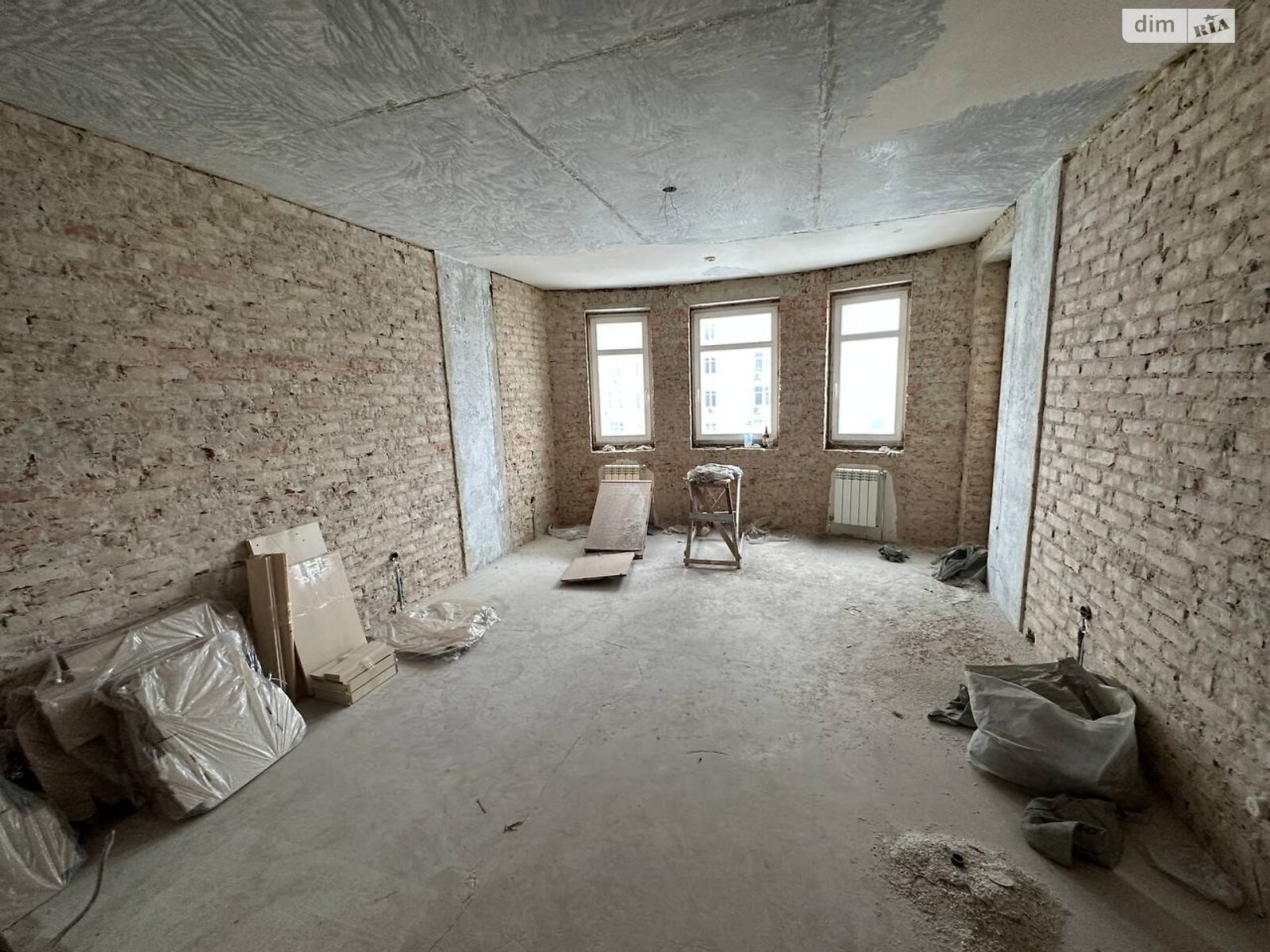 Продажа двухкомнатной квартиры в Киеве, на ул. Максима Кривоноса 17, район Александровская Слободка фото 1 Продажа двухкомнатной квартиры в Киеве, на ул. Максима Кривоноса 17, район Александровская Слободка фото 1