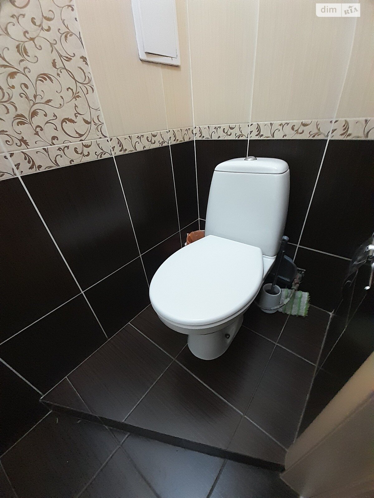 Продажа трехкомнатной квартиры в Киеве, на ул. Максима Кривоноса 15, район Александровская Слободка фото 1