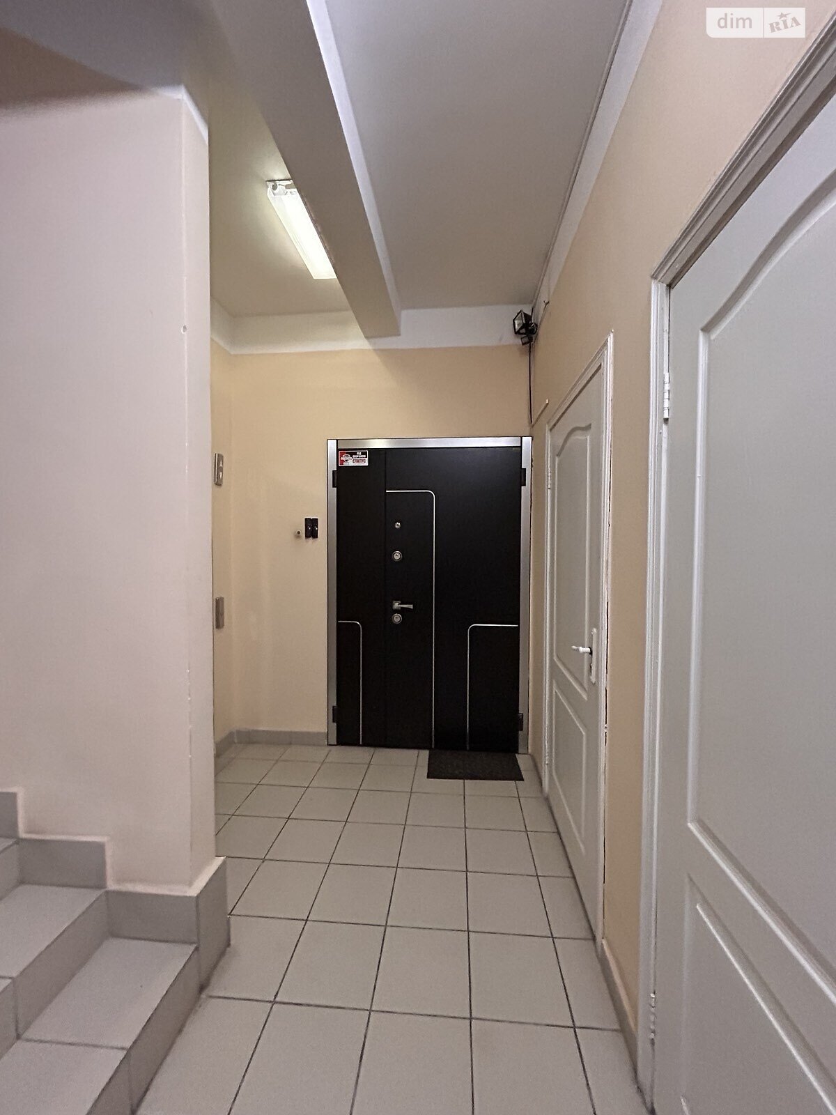 Продажа трехкомнатной квартиры в Киеве, на ул. Максима Кривоноса 15, район Александровская Слободка фото 1