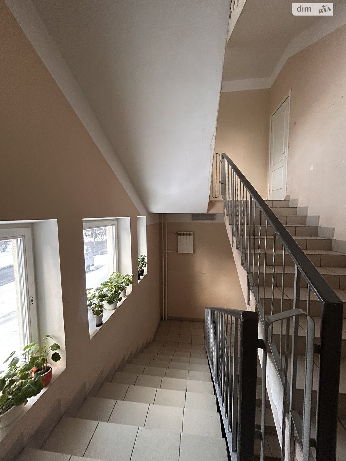 Продажа трехкомнатной квартиры в Киеве, на ул. Максима Кривоноса 15, район Александровская Слободка фото 1