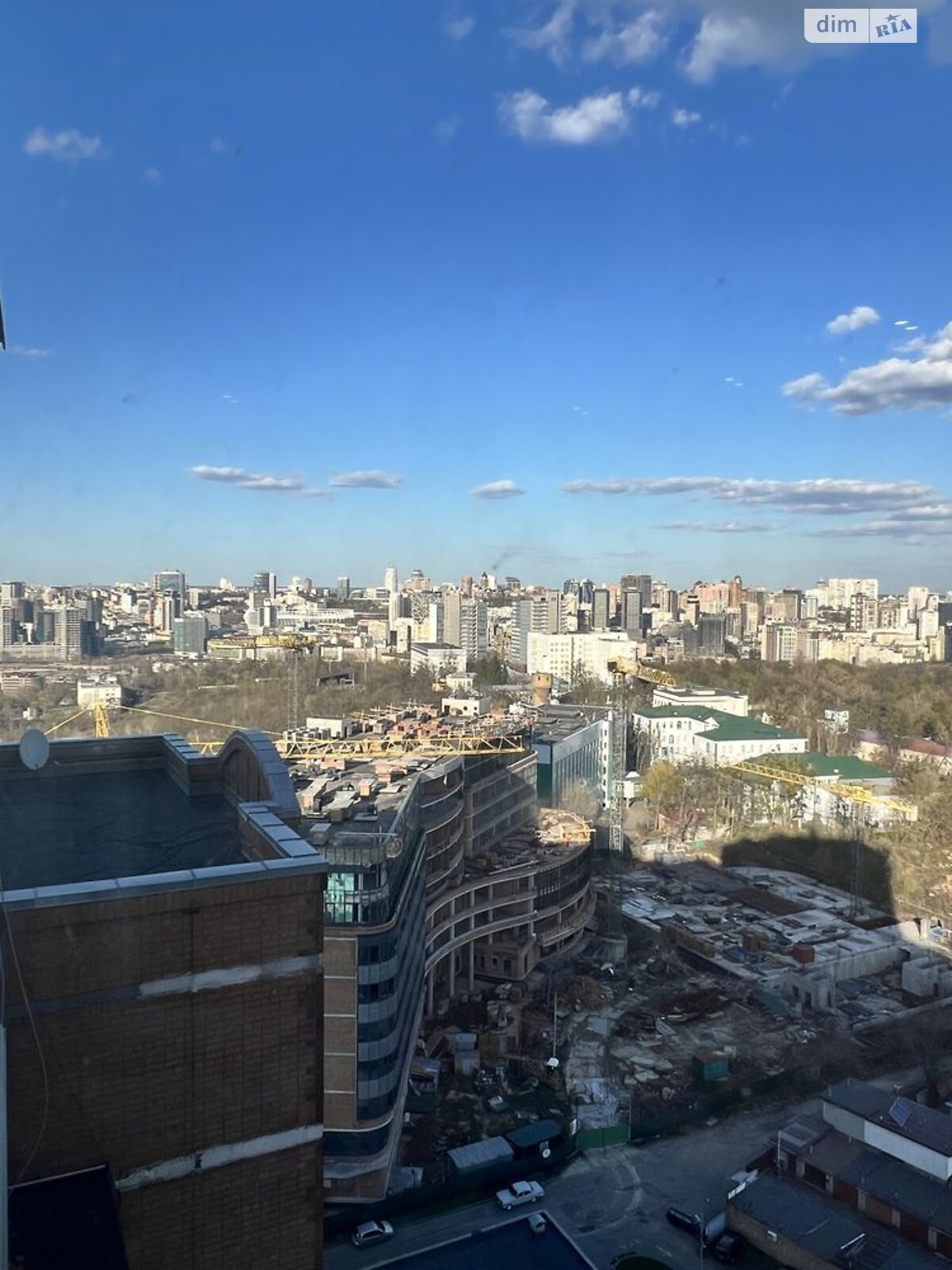 Продажа трехкомнатной квартиры в Киеве, на ул. Николая Амосова 4, район Александровская Слободка фото 1 Продажа трехкомнатной квартиры в Киеве, на ул. Николая Амосова 4, район Александровская Слободка фото 1