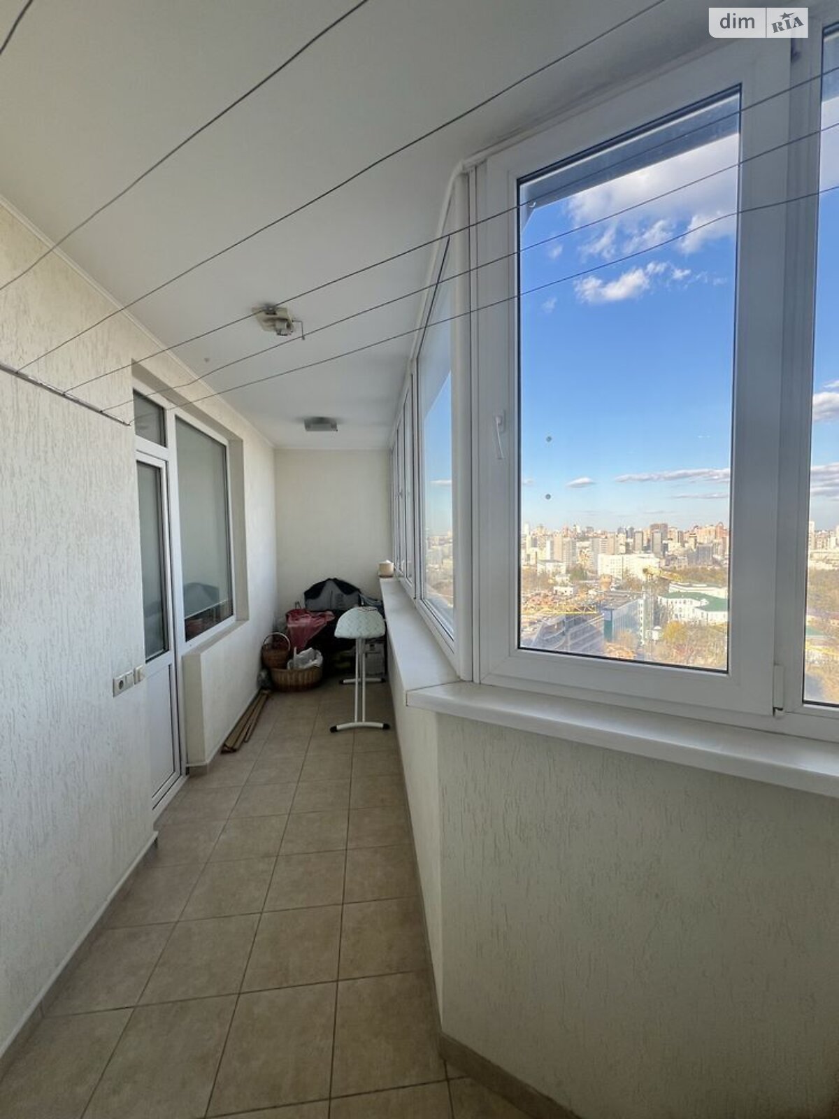 Продажа трехкомнатной квартиры в Киеве, на ул. Николая Амосова 4, район Александровская Слободка фото 1 Продажа трехкомнатной квартиры в Киеве, на ул. Николая Амосова 4, район Александровская Слободка фото 1