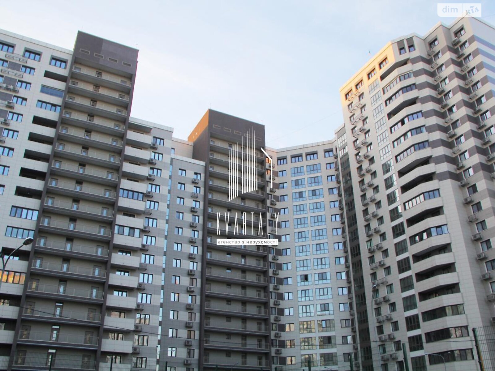 Продажа двухкомнатной квартиры в Киеве, на ул. Николая Скрыпника 40, район Александровская Слободка фото 1 Продажа двухкомнатной квартиры в Киеве, на ул. Николая Скрыпника 40, район Александровская Слободка фото 1