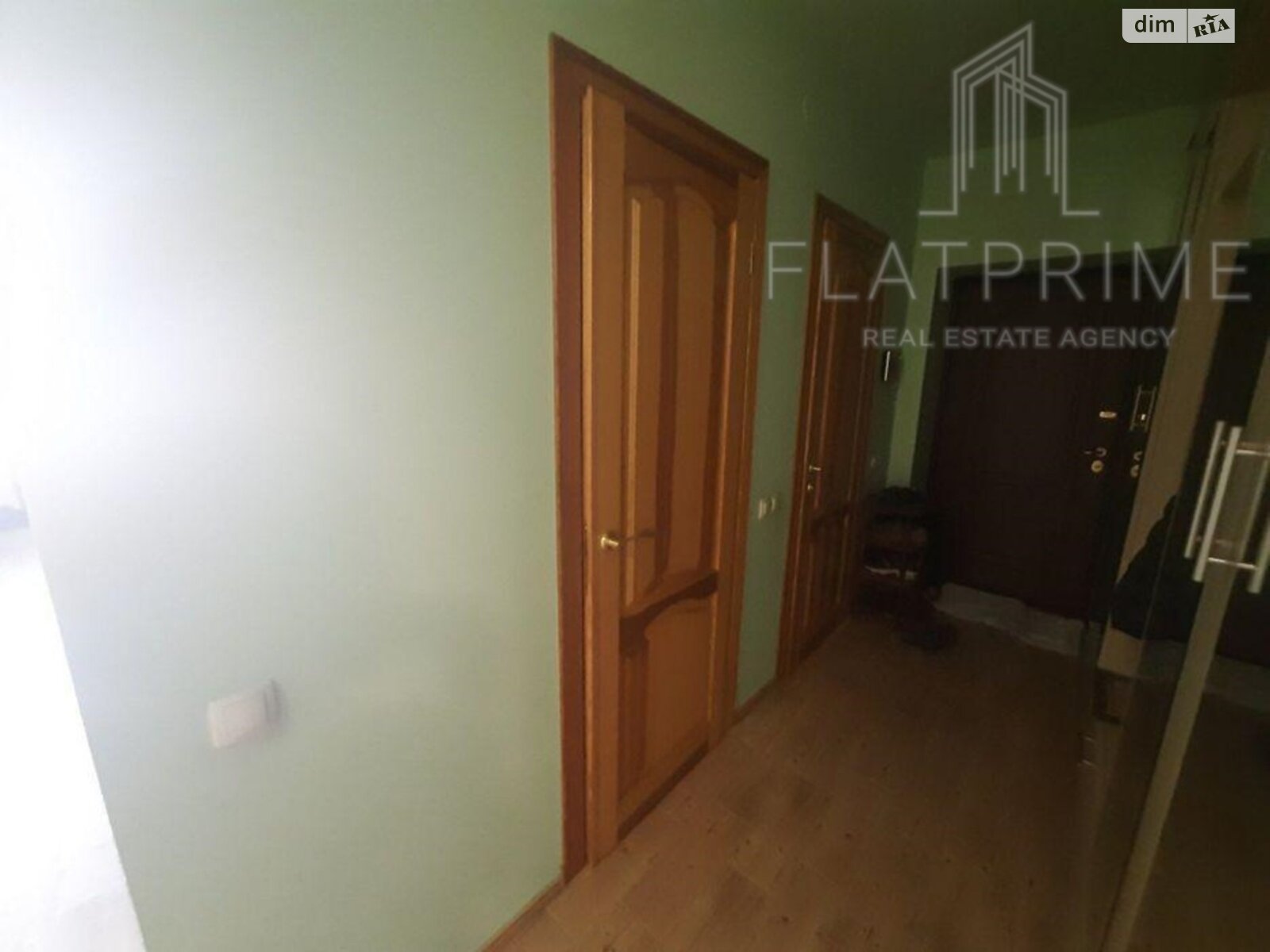 Продажа трехкомнатной квартиры в Киеве, на ул. Освиты 3А, район Александровская Слободка фото 1 Продажа трехкомнатной квартиры в Киеве, на ул. Освиты 3А, район Александровская Слободка фото 1