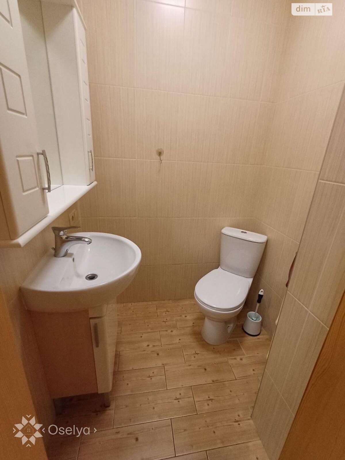 Продаж трикімнатної квартири в Києві, на вул. Освіти 3А, район Олександрівська Слобідка фото 1 Продаж трикімнатної квартири в Києві, на вул. Освіти 3А, район Олександрівська Слобідка фото 1