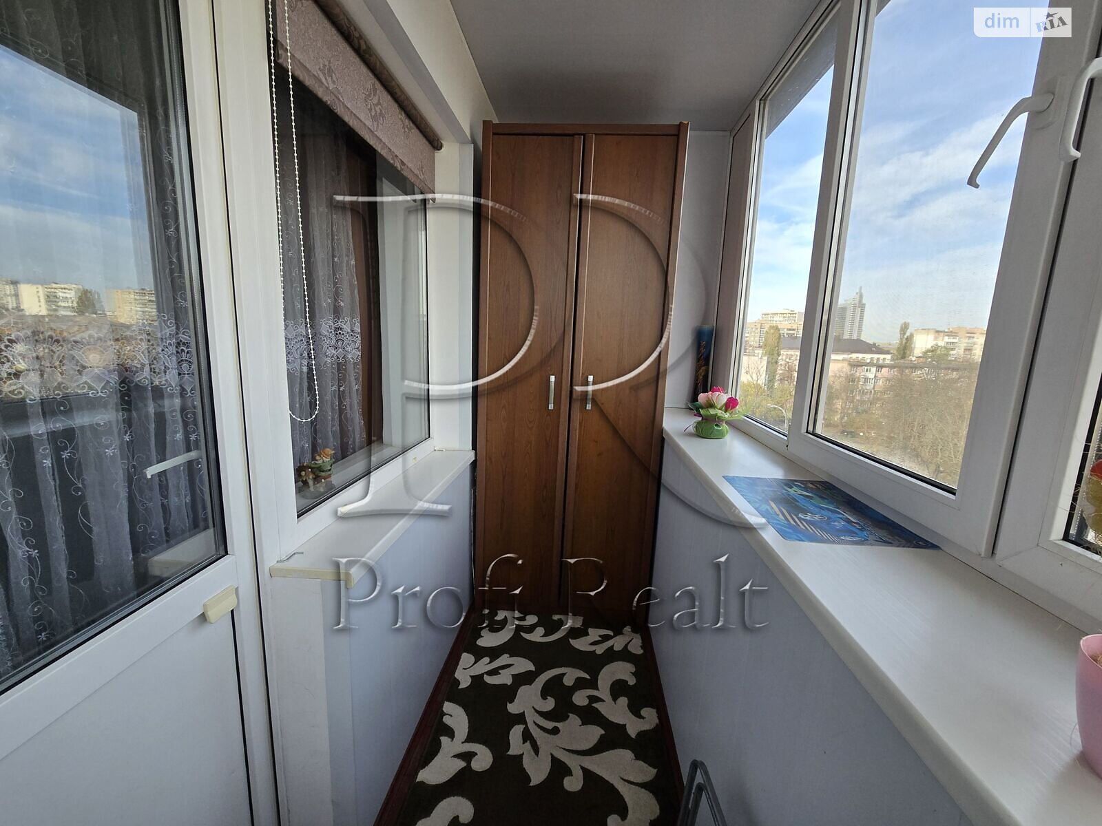 Продажа однокомнатной квартиры в Киеве, на ул. Преображенская 16, район Александровская Слободка фото 1 Продажа однокомнатной квартиры в Киеве, на ул. Преображенская 16, район Александровская Слободка фото 1