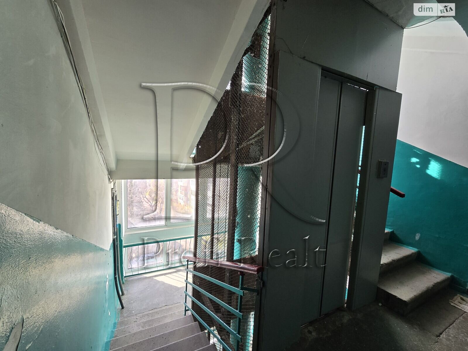 Продажа однокомнатной квартиры в Киеве, на ул. Преображенская 16, район Александровская Слободка фото 1 Продажа однокомнатной квартиры в Киеве, на ул. Преображенская 16, район Александровская Слободка фото 1