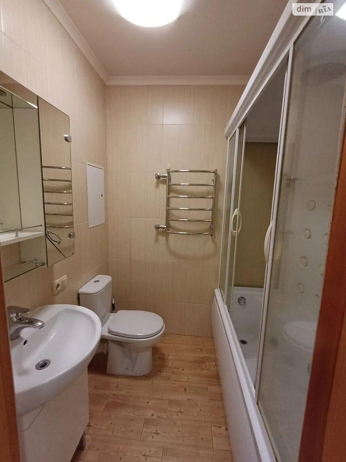 Продажа трехкомнатной квартиры в Киеве, на ул. Просвещения 3А, район Александровская Слободка фото 1 Продажа трехкомнатной квартиры в Киеве, на ул. Просвещения 3А, район Александровская Слободка фото 1