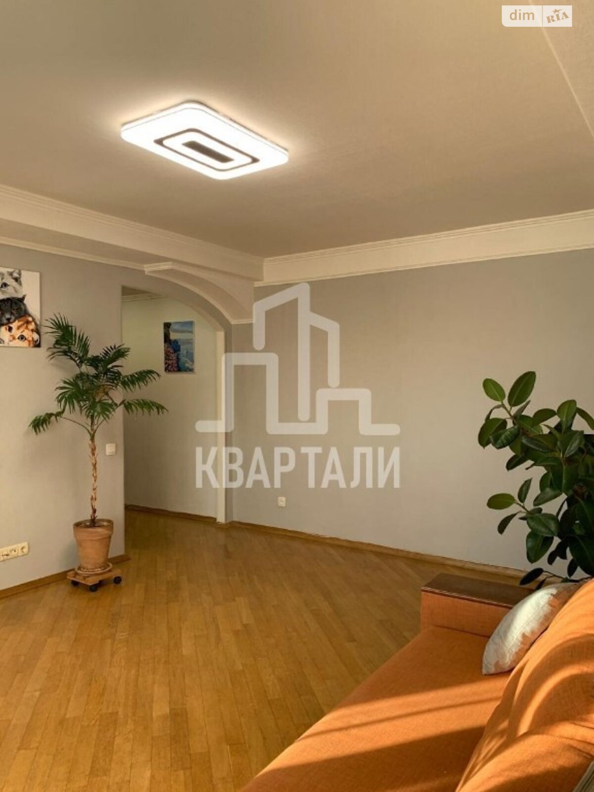 Продажа трехкомнатной квартиры в Киеве, на ул. Соломенская 14, район Александровская Слободка фото 1