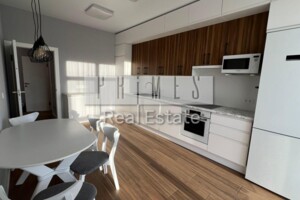 Продажа двухкомнатной квартиры в Киеве, на ул. Университетская 17А, район Александровская Слободка фото 2