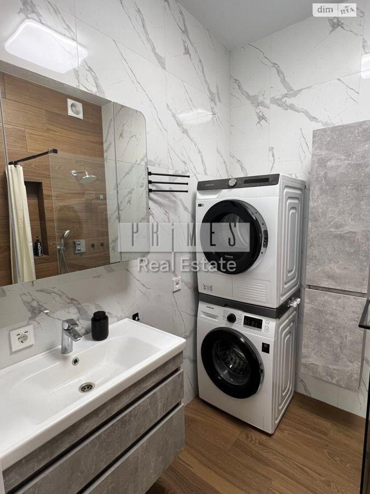 Продажа двухкомнатной квартиры в Киеве, на ул. Университетская 17А, район Александровская Слободка фото 1 Продажа двухкомнатной квартиры в Киеве, на ул. Университетская 17А, район Александровская Слободка фото 1