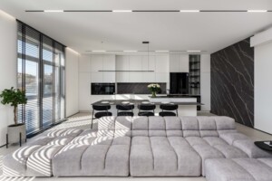 Продажа трехкомнатной квартиры в Киеве, на ул. Университетская 17А, кв. 18, район Александровская Слободка фото 2