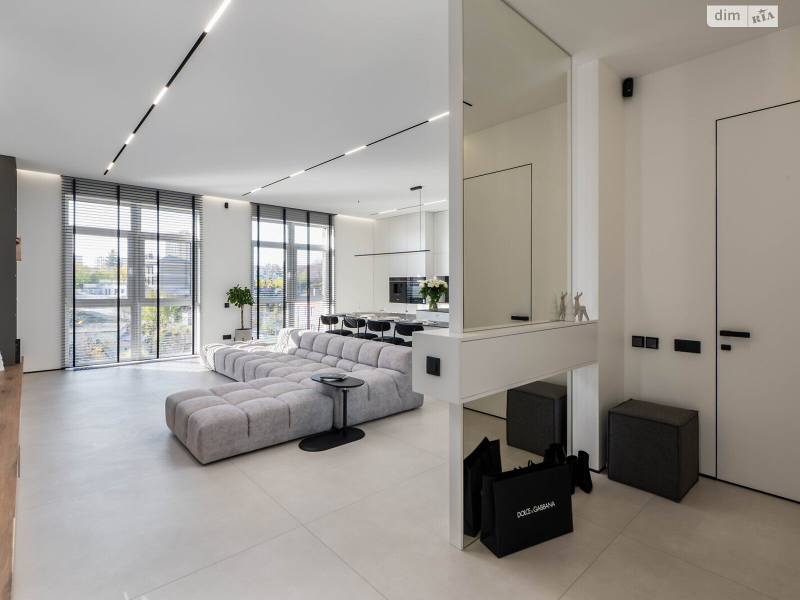 Продажа трехкомнатной квартиры в Киеве, на ул. Университетская 17А, кв. 18, район Александровская Слободка фото 1