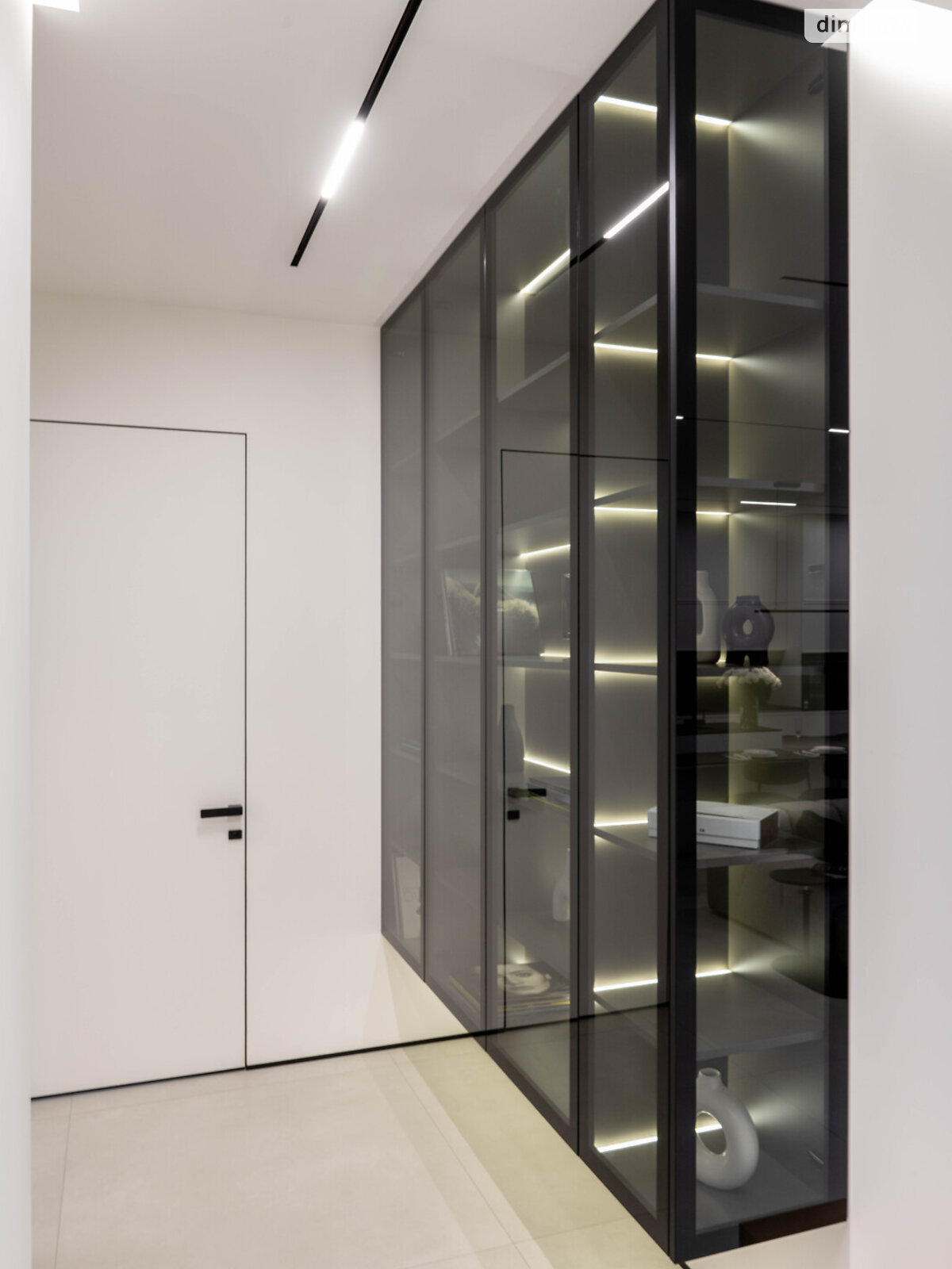 Продажа трехкомнатной квартиры в Киеве, на ул. Университетская 17А, кв. 18, район Александровская Слободка фото 1