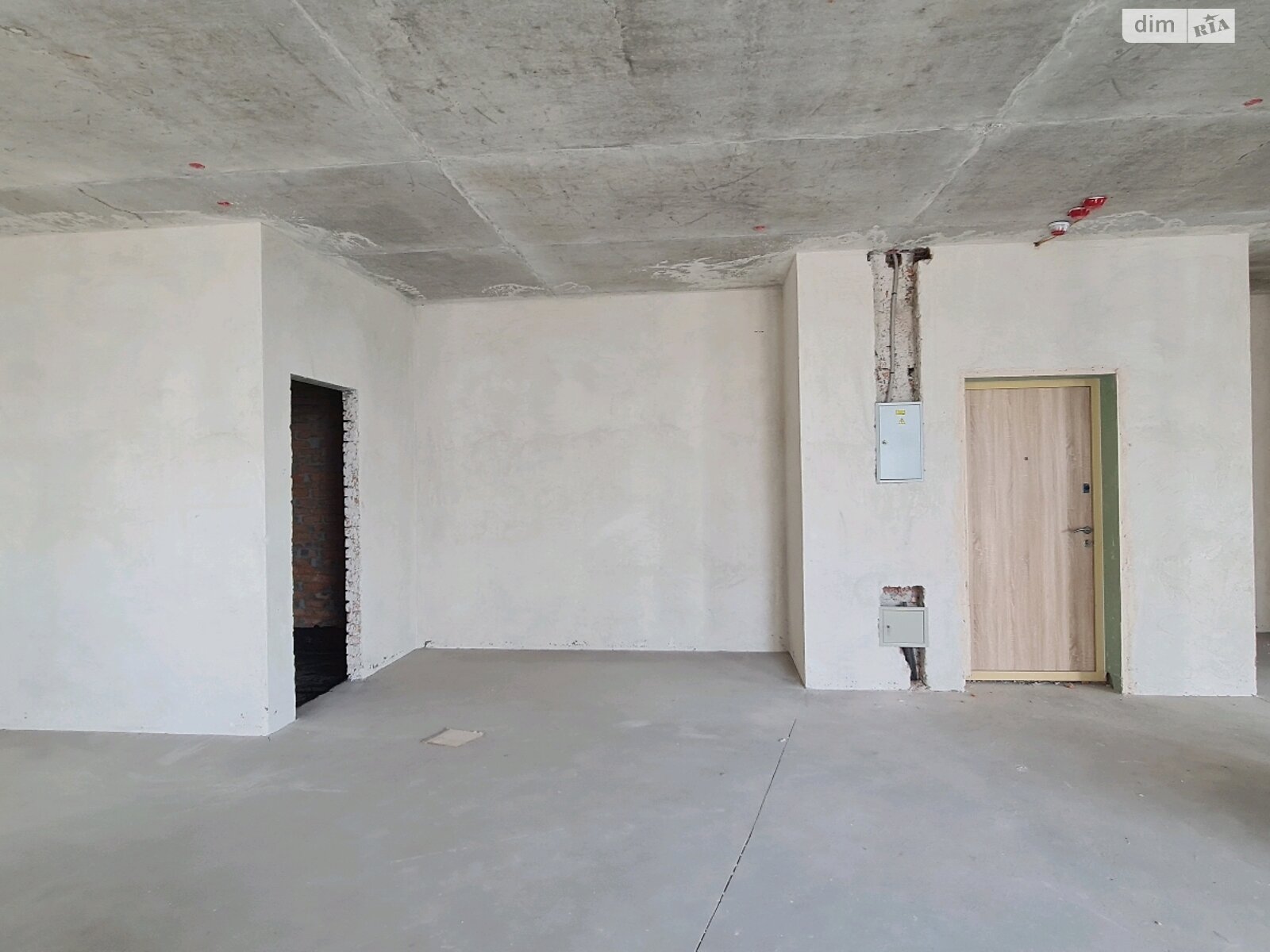 Продажа четырехкомнатной квартиры в Киеве, на ул. Андрея Верхогляда 17Б, фото 1 Продажа четырехкомнатной квартиры в Киеве, на ул. Андрея Верхогляда 17Б, фото 1