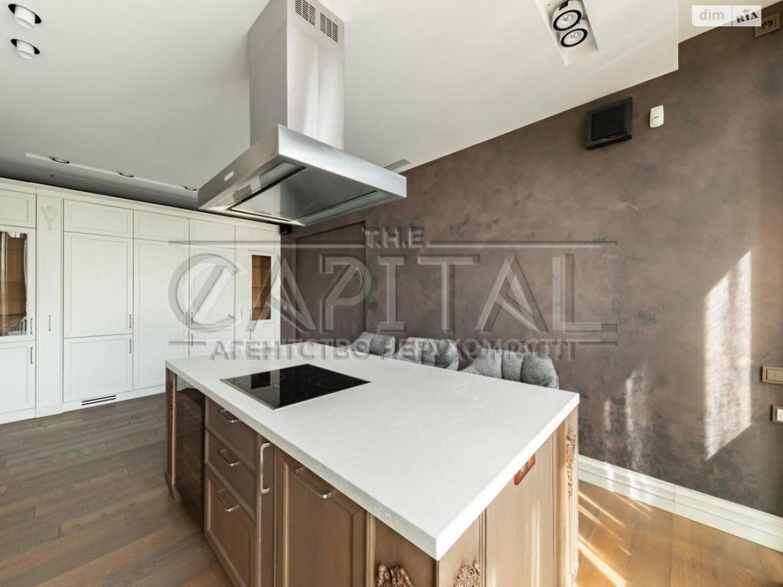 Продажа шестикомнатной квартиры в Киеве, на ул. Андрея Верхогляда 12, фото 1 Продажа шестикомнатной квартиры в Киеве, на ул. Андрея Верхогляда 12, фото 1