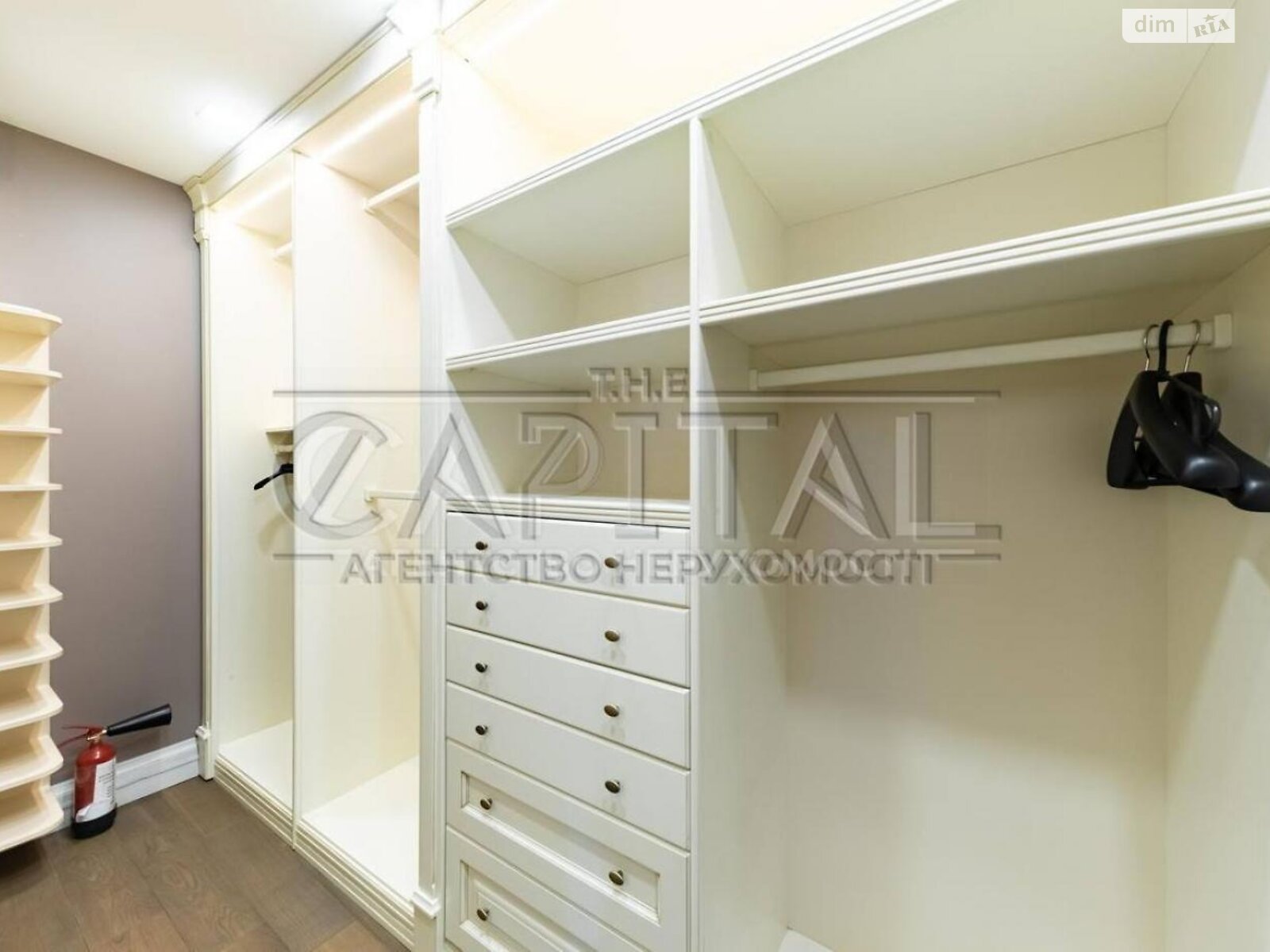 Продажа шестикомнатной квартиры в Киеве, на ул. Андрея Верхогляда 12, фото 1 Продажа шестикомнатной квартиры в Киеве, на ул. Андрея Верхогляда 12, фото 1