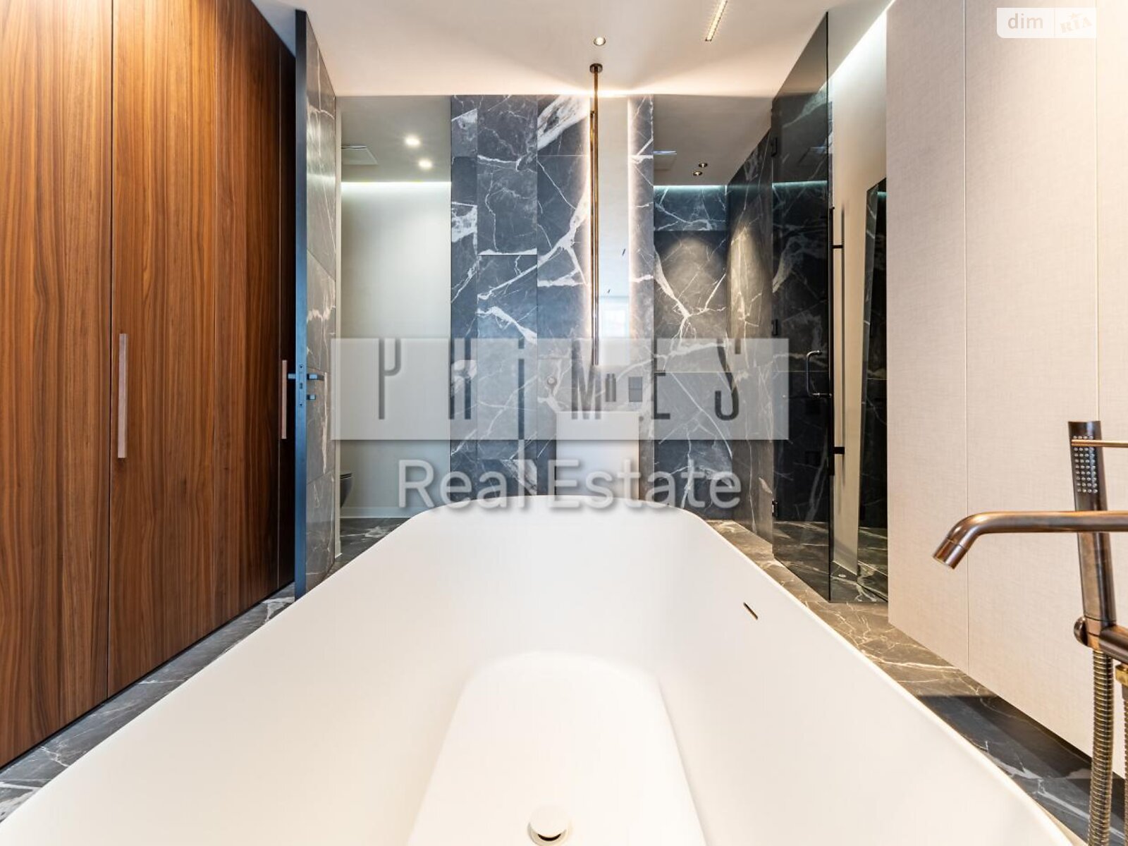 Продаж трикімнатної квартири в Києві, на вул. Андрія Верхогляда 15Б, фото 1