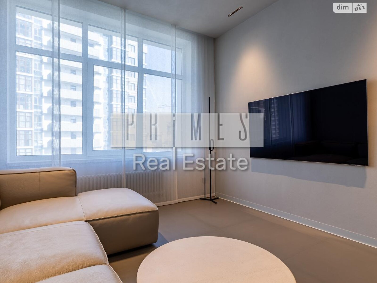 Продаж трикімнатної квартири в Києві, на вул. Андрія Верхогляда 15Б, фото 1