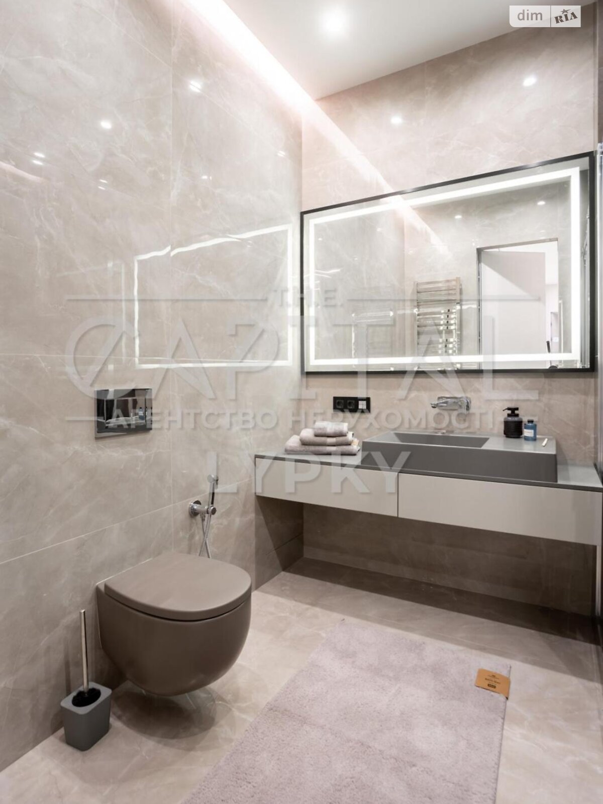 Продажа трехкомнатной квартиры в Киеве, на ул. Андрея Верхогляда 17, фото 1