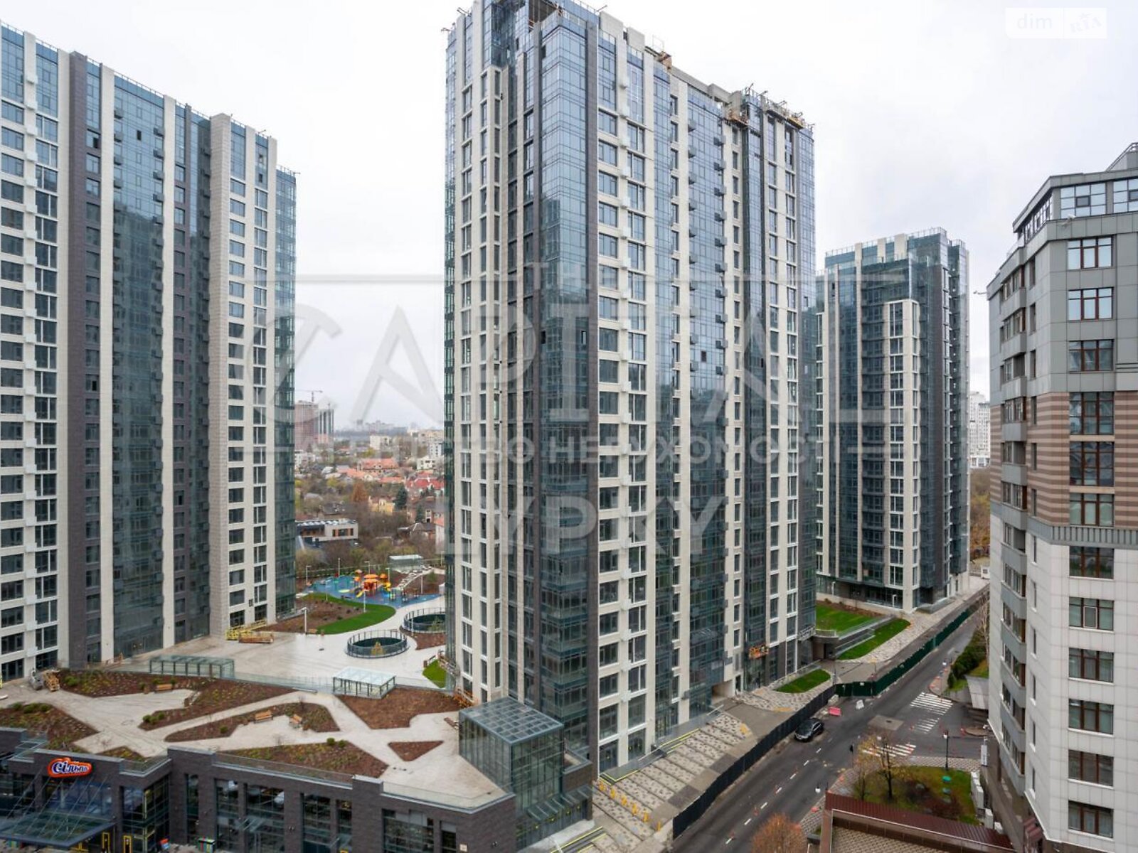 Продажа трехкомнатной квартиры в Киеве, на ул. Андрея Верхогляда 17, фото 1