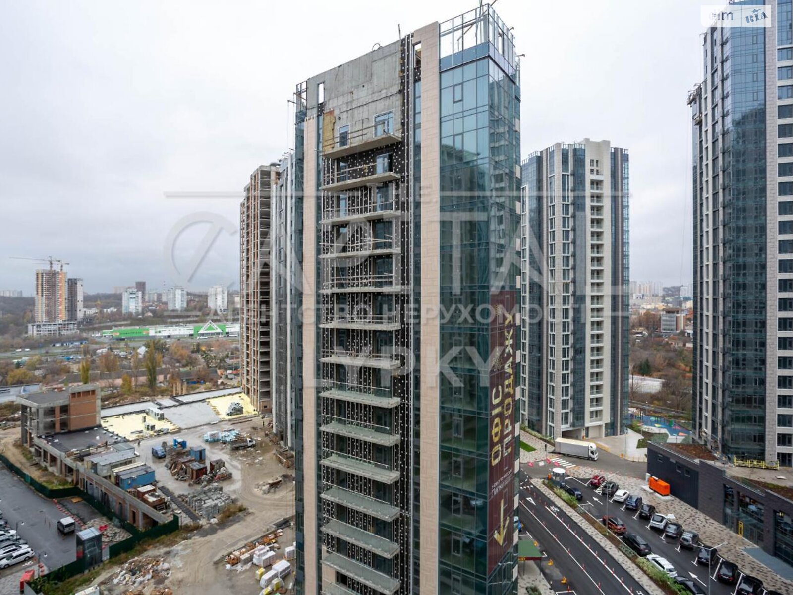 Продажа трехкомнатной квартиры в Киеве, на ул. Андрея Верхогляда 17, фото 1