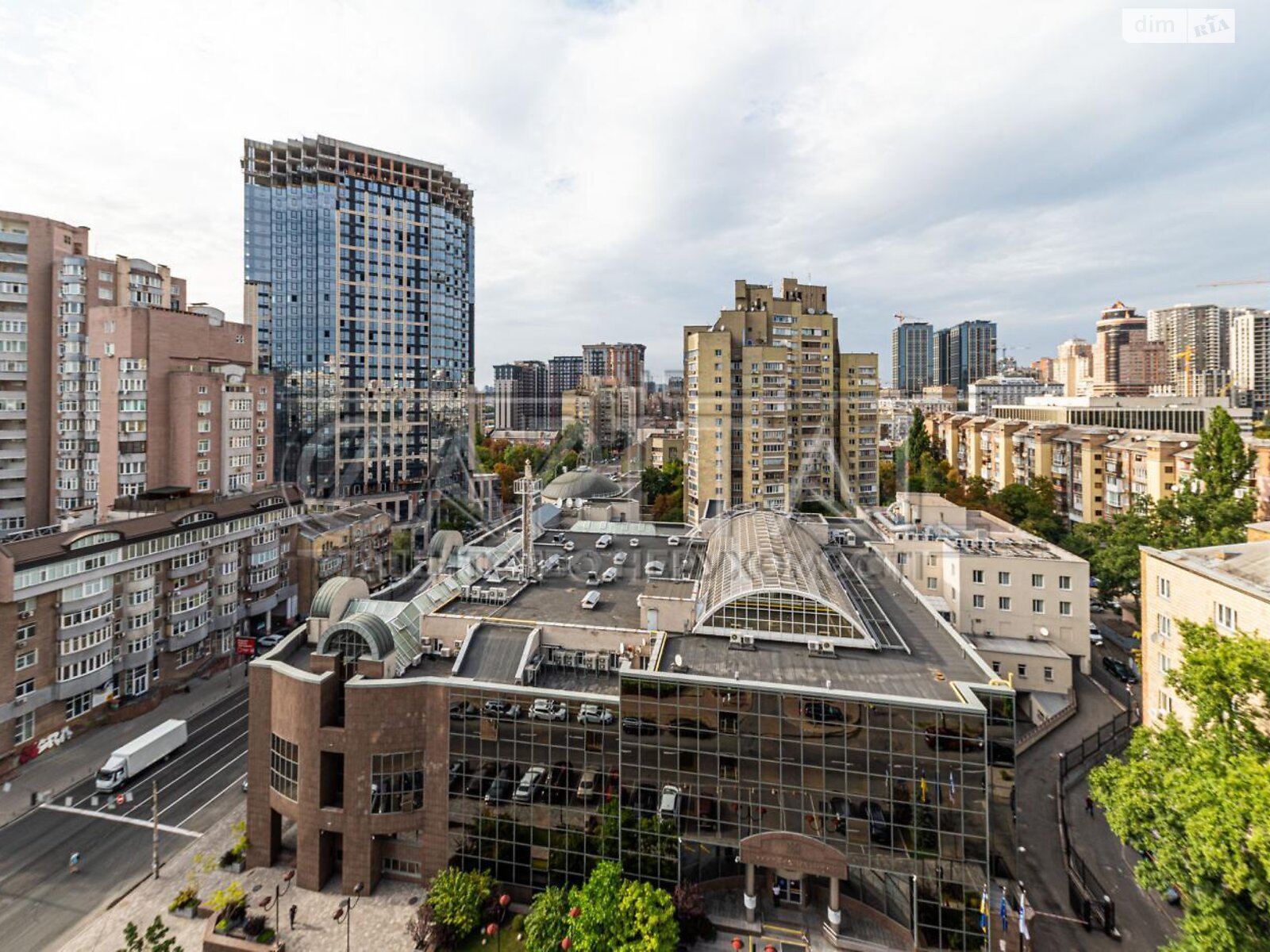 Продаж трикімнатної квартири в Києві, на вул. Антоновича 131, фото 1 Продаж трикімнатної квартири в Києві, на вул. Антоновича 131, фото 1