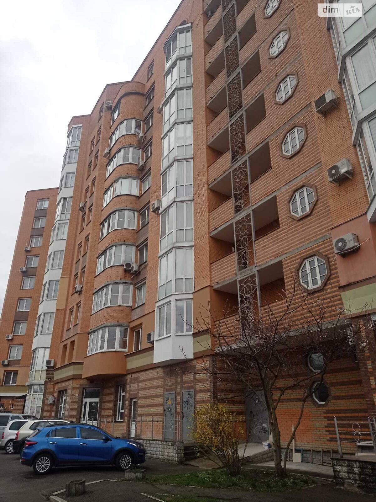 Продаж трикімнатної квартири в Києві, на вул. Осіння 33, район Авіамістечко фото 1
