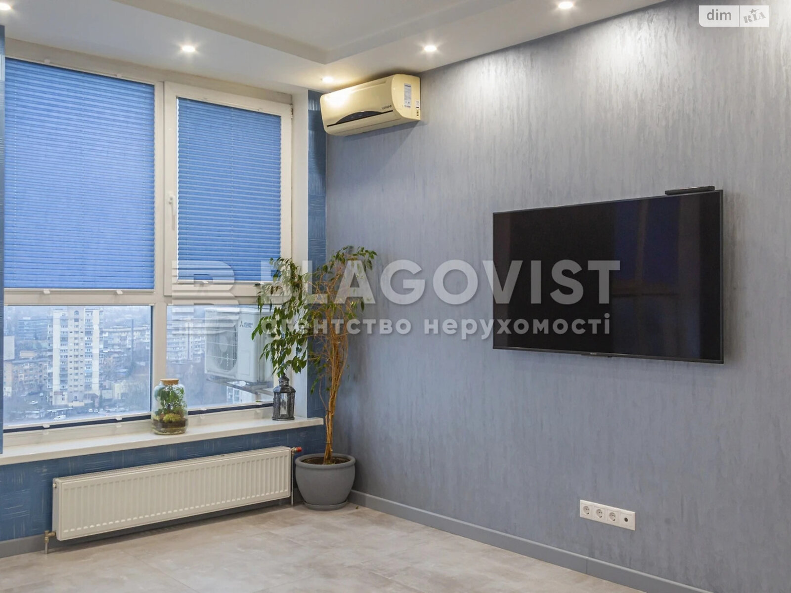 Продаж трикімнатної квартири в Києві, на вул. Левітана 3, район Багринова гора фото 1 Продаж трикімнатної квартири в Києві, на вул. Левітана 3, район Багринова гора фото 1