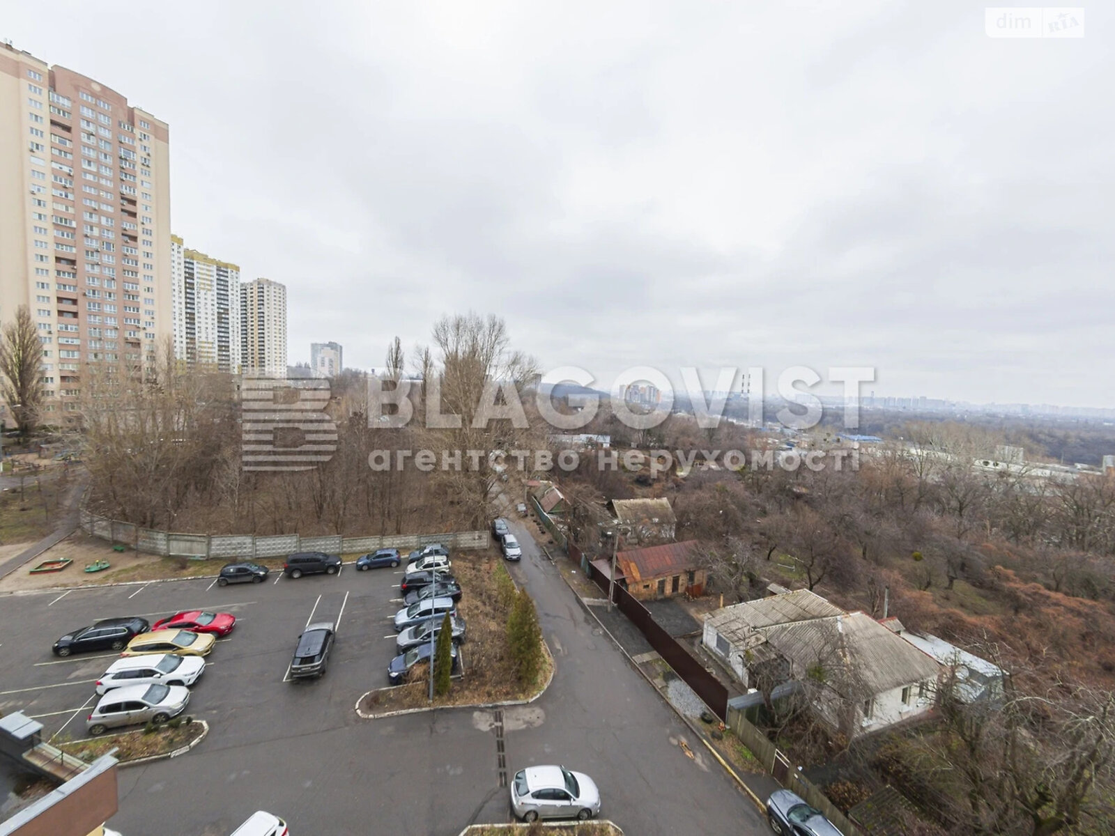 Продаж трикімнатної квартири в Києві, на вул. Левітана 3, район Багринова гора фото 1 Продаж трикімнатної квартири в Києві, на вул. Левітана 3, район Багринова гора фото 1