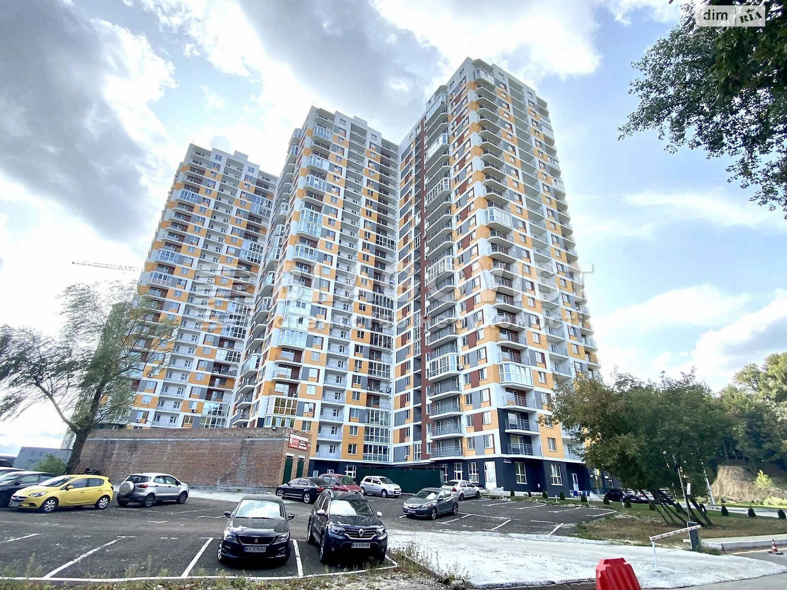 Продажа трехкомнатной квартиры в Киеве, на пер. Лысогорский 20, район Багриновая гора фото 1 Продажа трехкомнатной квартиры в Киеве, на пер. Лысогорский 20, район Багриновая гора фото 1